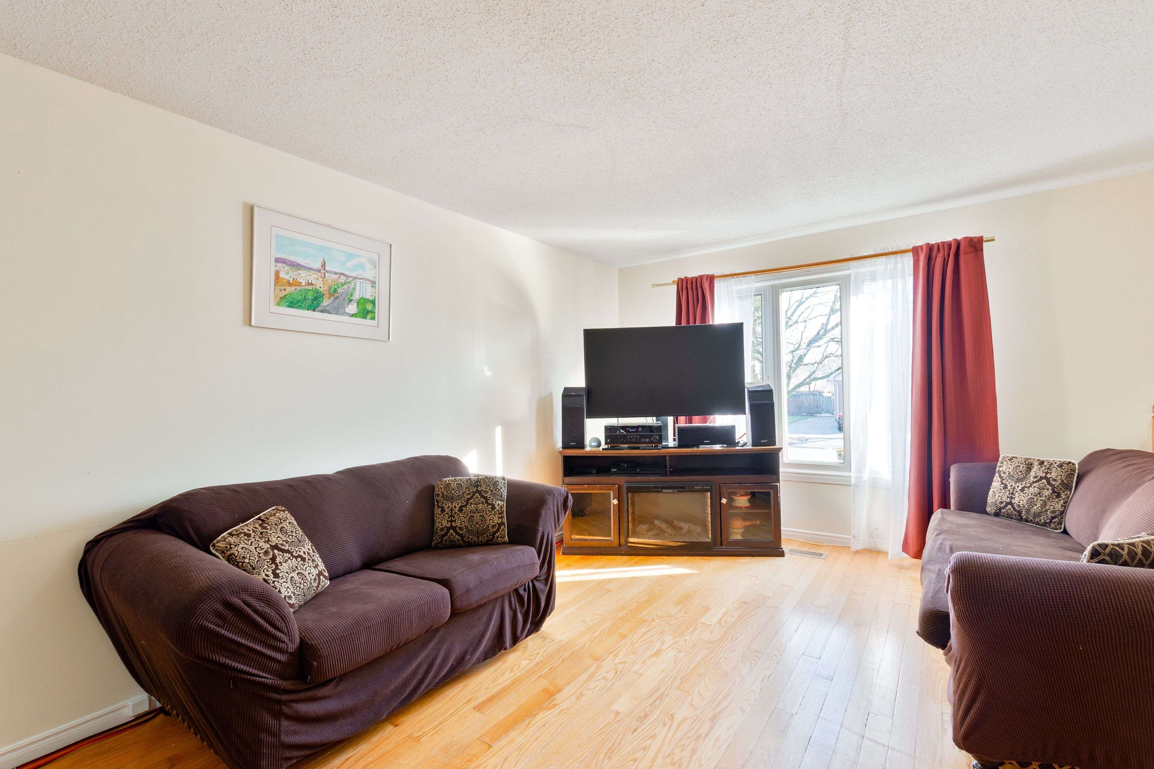 London East, ON N5V 4A7,77 Bonaventure DR