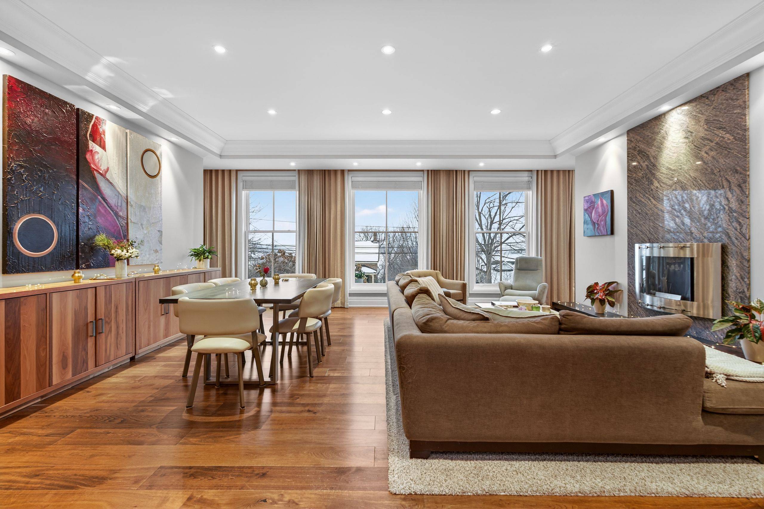 Kingston, ON K7K 6W4,250 MAIN ST