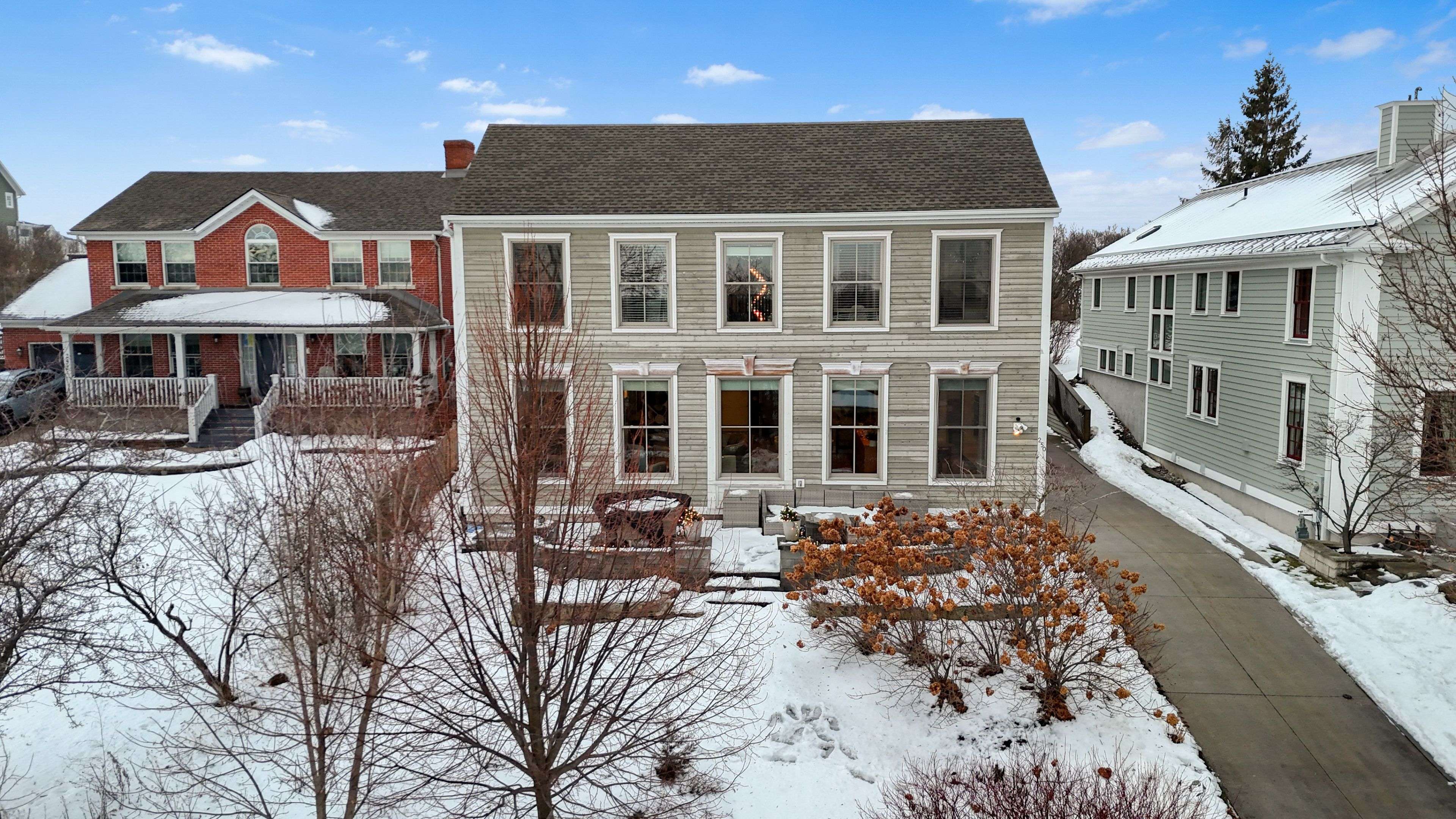 Kingston, ON K7K 6W4,250 MAIN ST