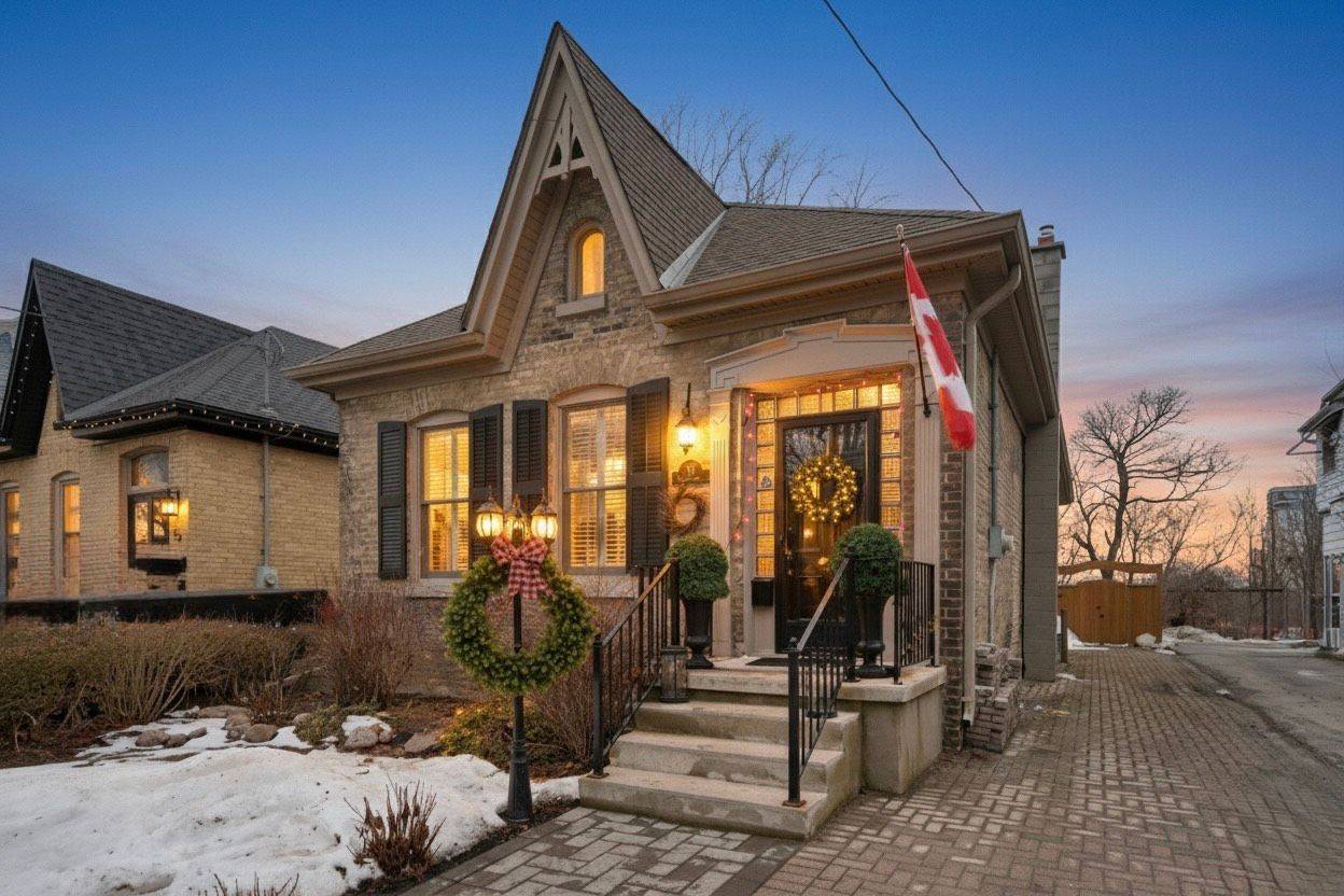 London South, ON N6C 1E9,51 Craig ST