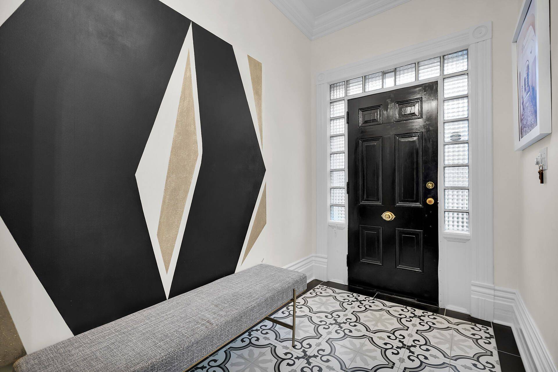 London South, ON N6C 1E9,51 Craig ST