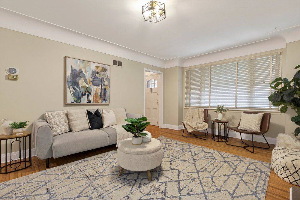 Hamilton, ON L8K 2V1,48 Crosthwaite AVE S