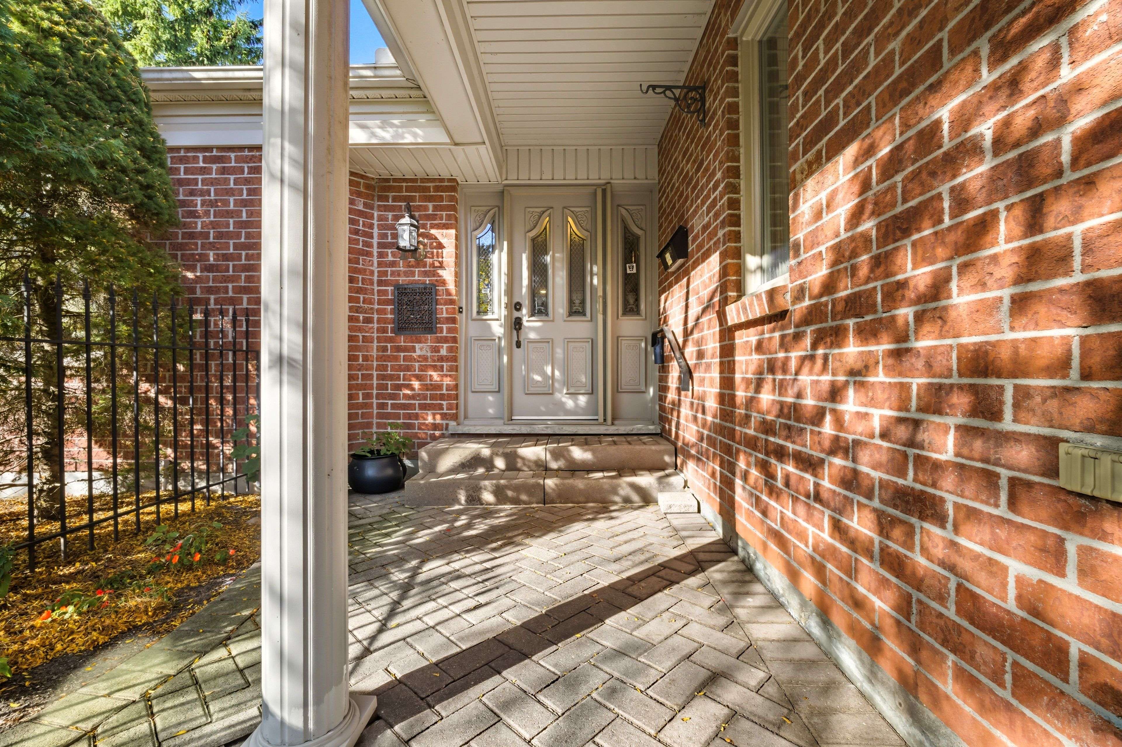 London South, ON N6K 4E6,60 Rosecliffe CRES #16