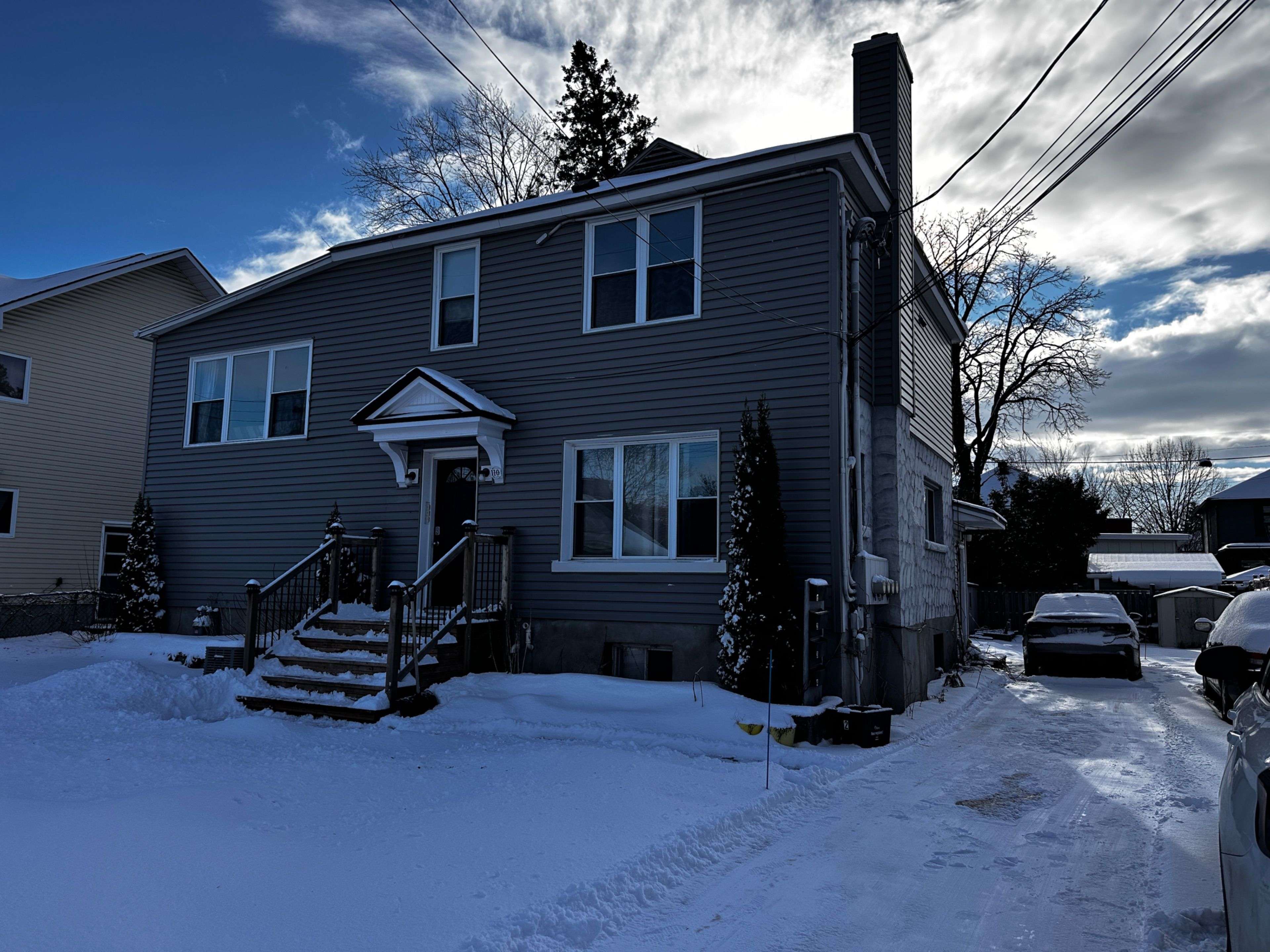 Overbrook - Castleheights And Area, ON K1K 1S8,110 Glynn AVE #3