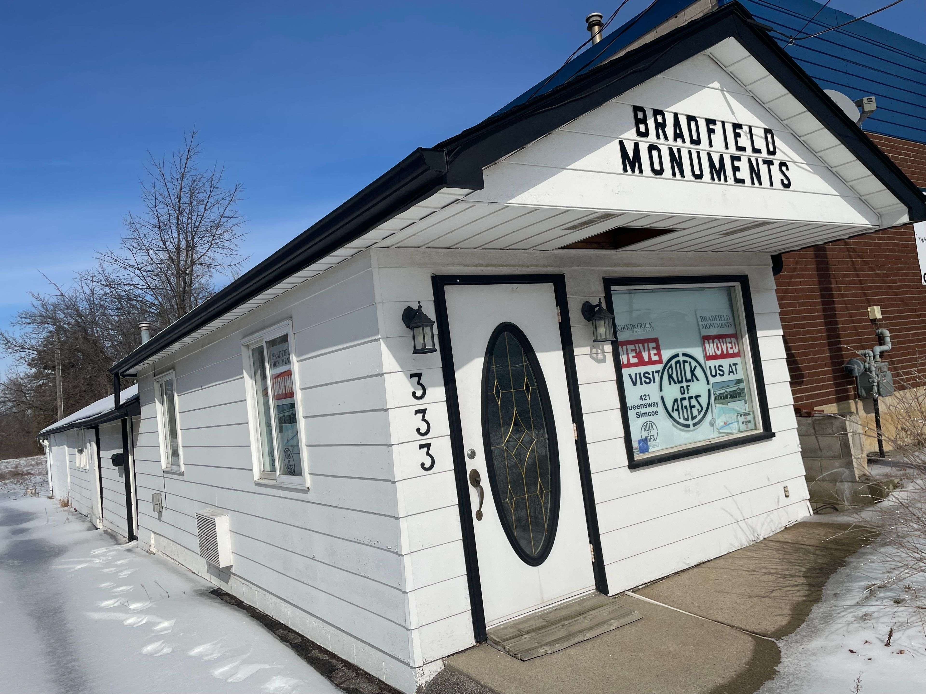 Norfolk, ON N3Y 2M9,335 Queensway W N/A S