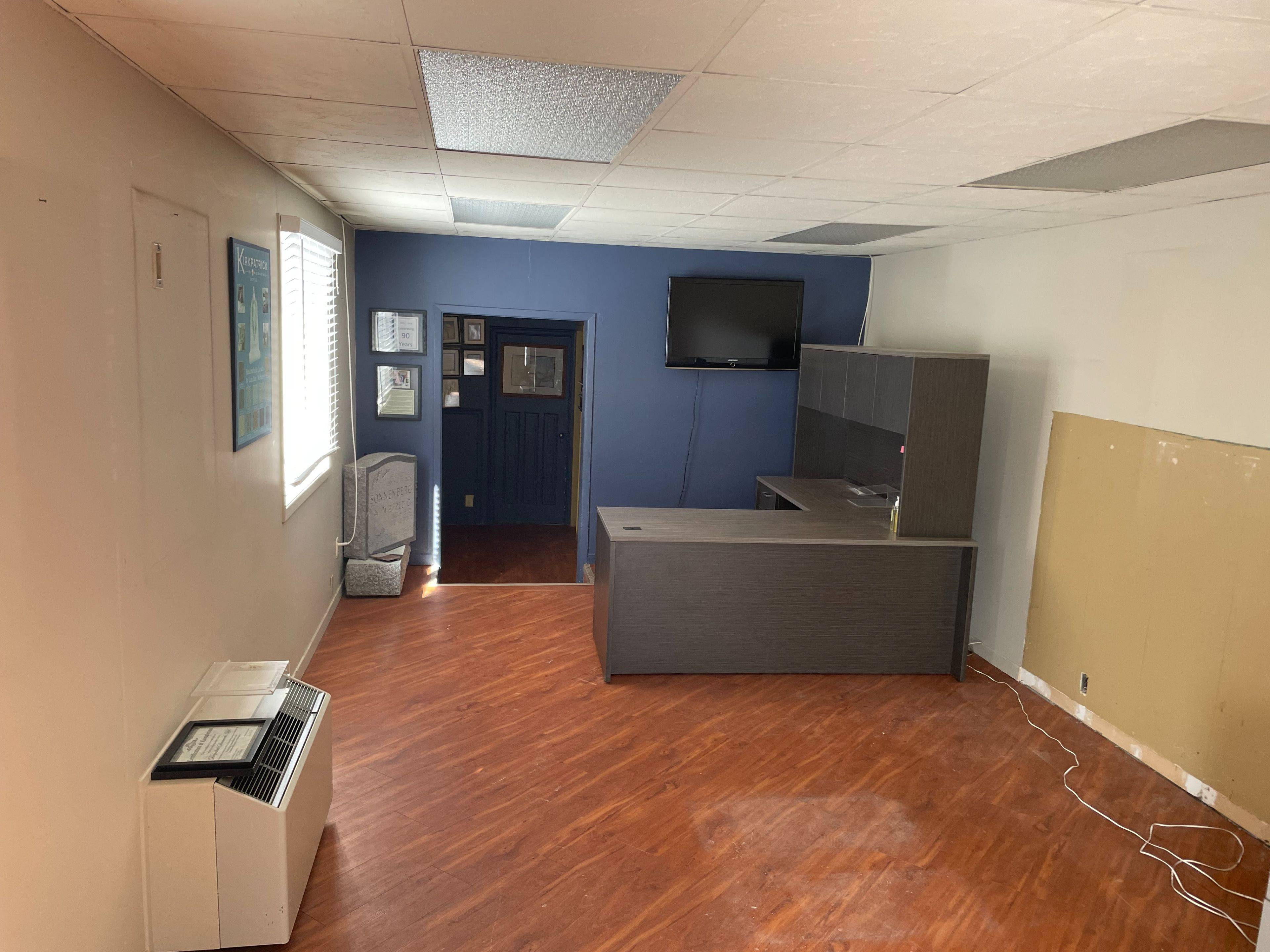 Norfolk, ON N3Y 2M9,335 Queensway W N/A S