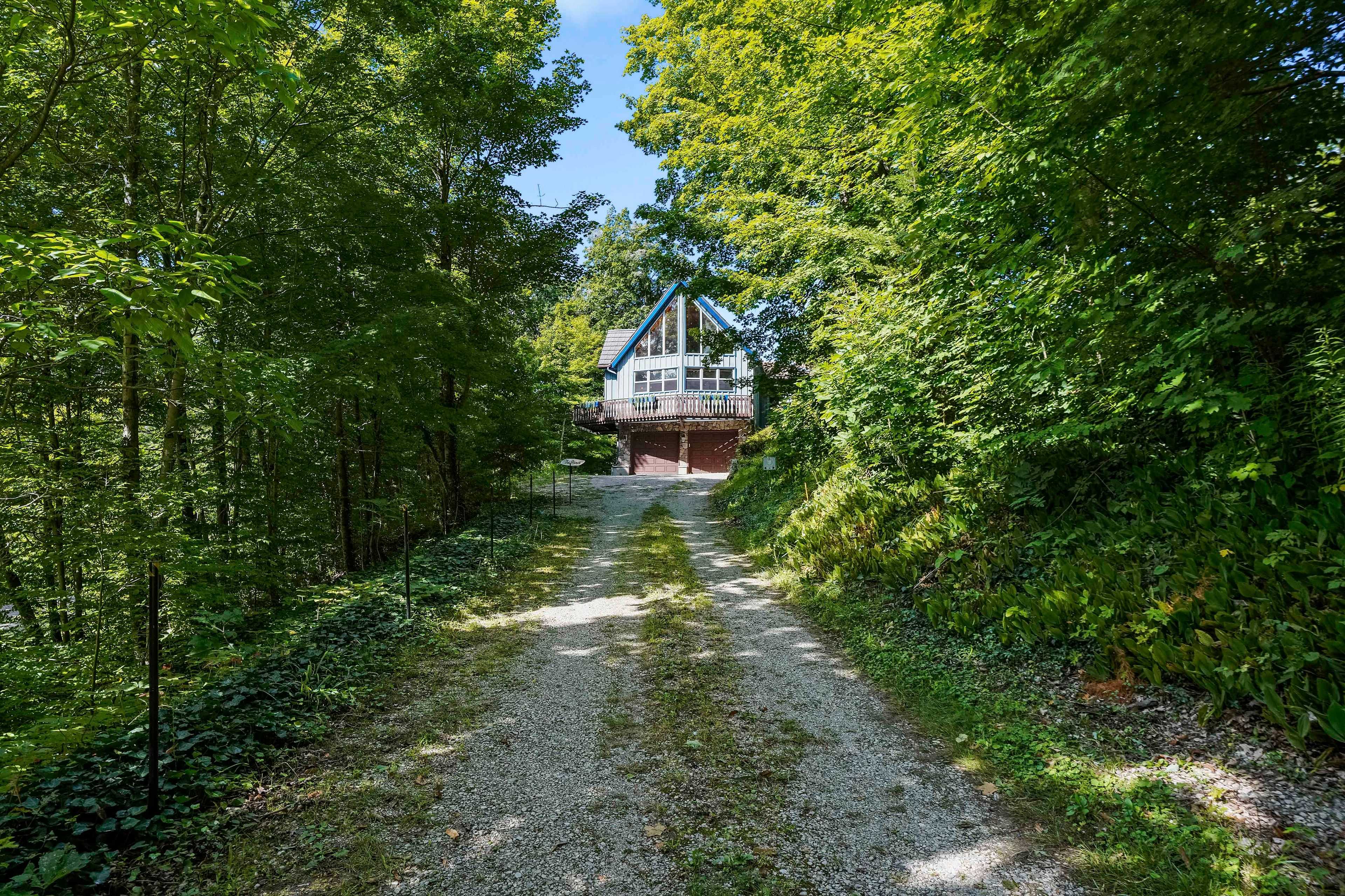 Southwold, ON N0L 1P0,33402 First Line