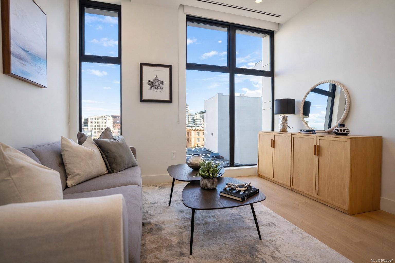 Victoria, BC V8W 0G5,888 Government St #503