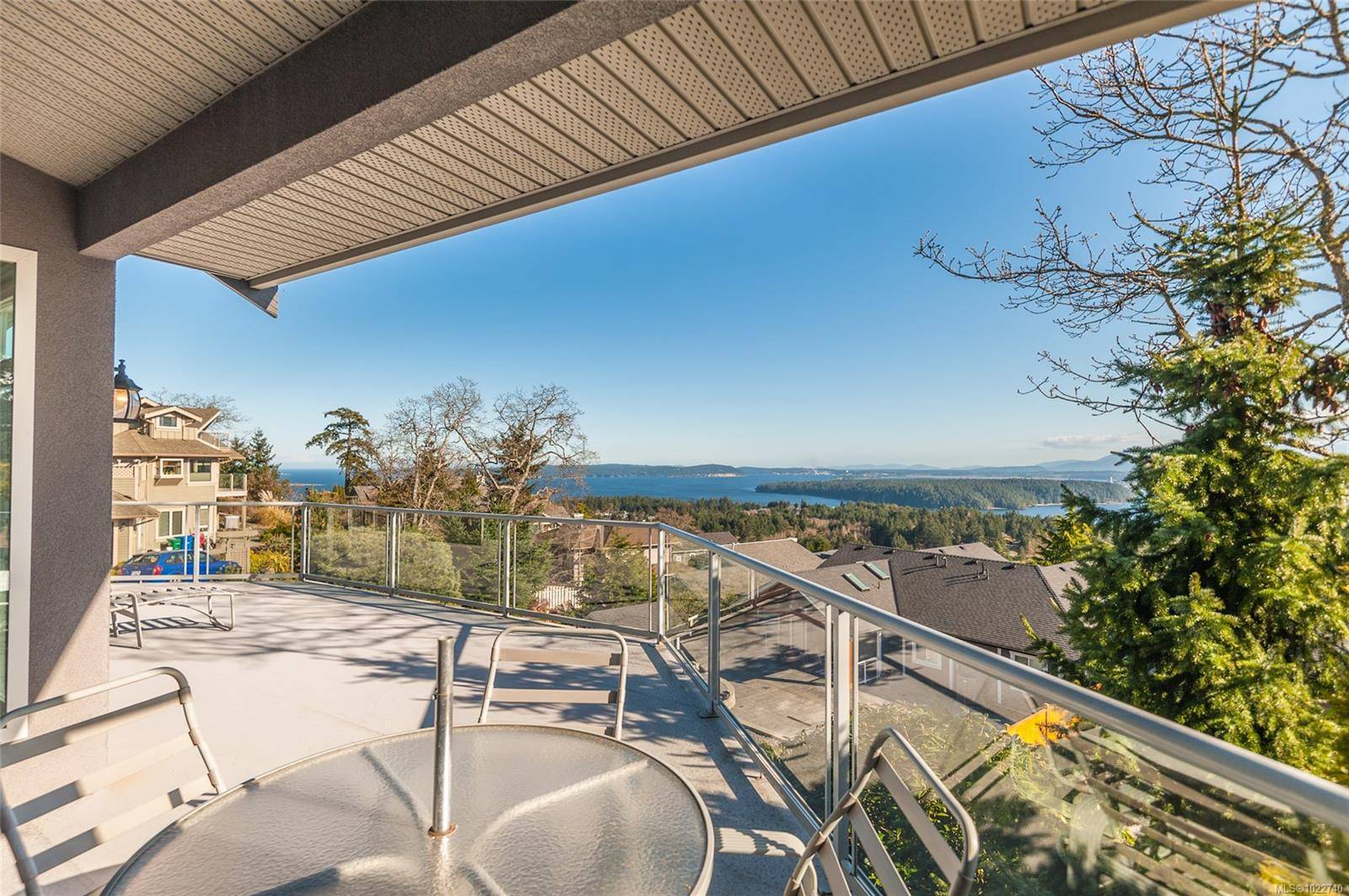 Nanaimo, BC V9T 6H2,3748 Glen Oaks Dr