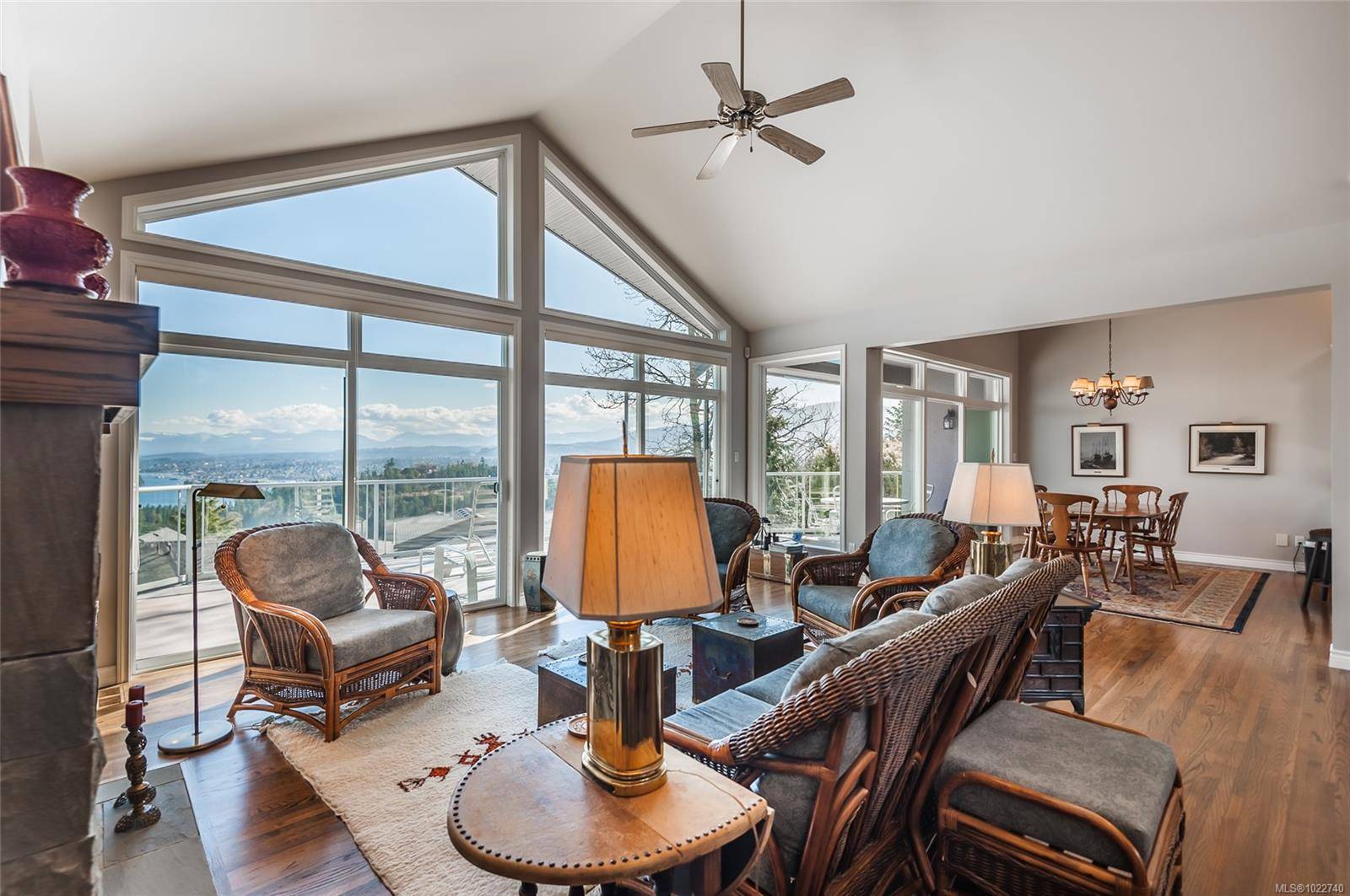 Nanaimo, BC V9T 6H2,3748 Glen Oaks Dr