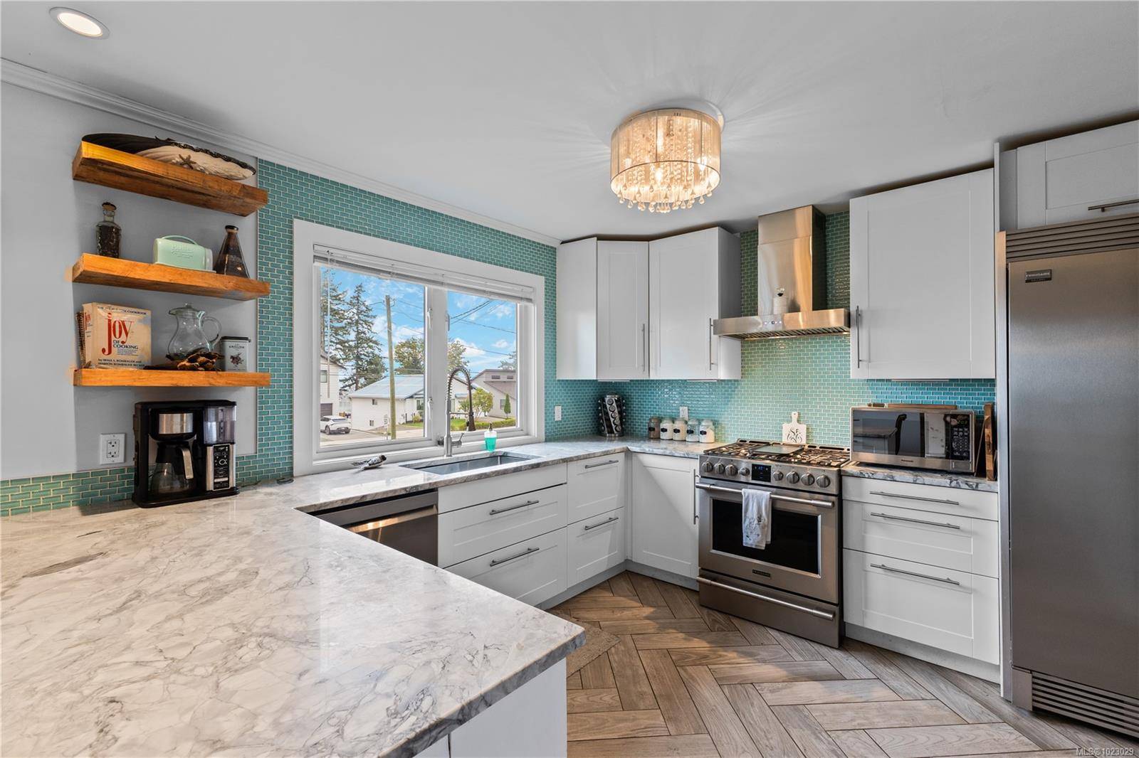 Campbell River, BC V9W 1J9,1368 Galerno Rd