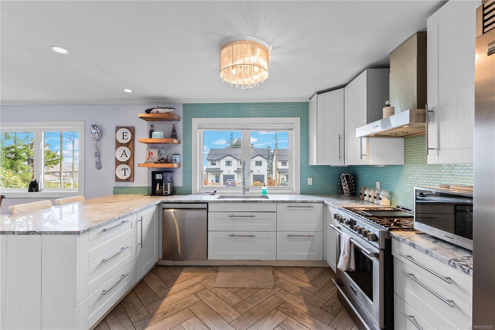 Campbell River, BC V9W 1J9,1368 Galerno Rd