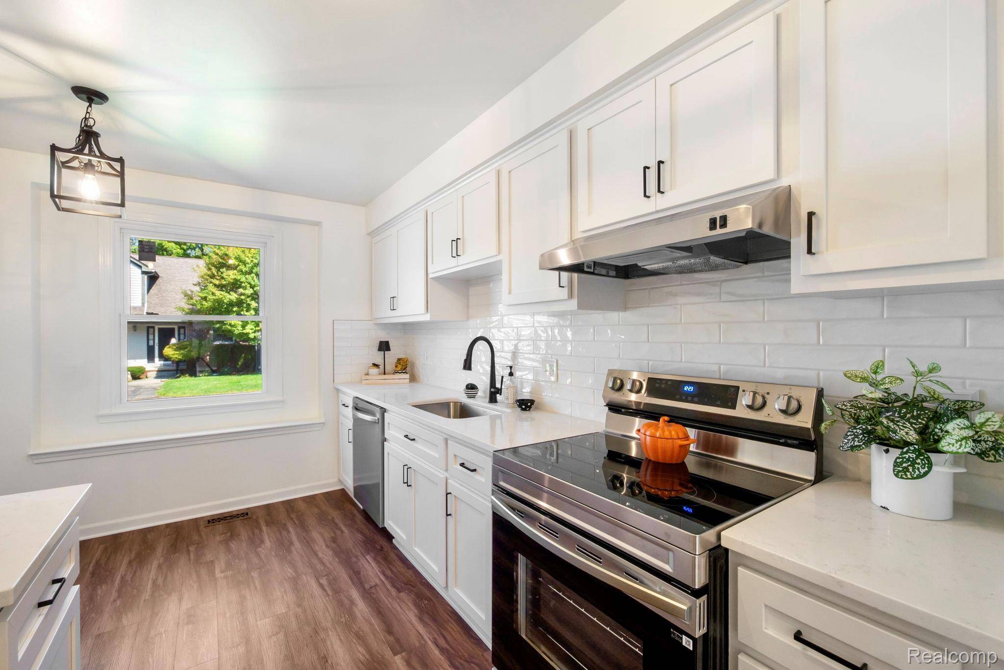 Royal Oak, MI 48073,412 Oak Run CT #6