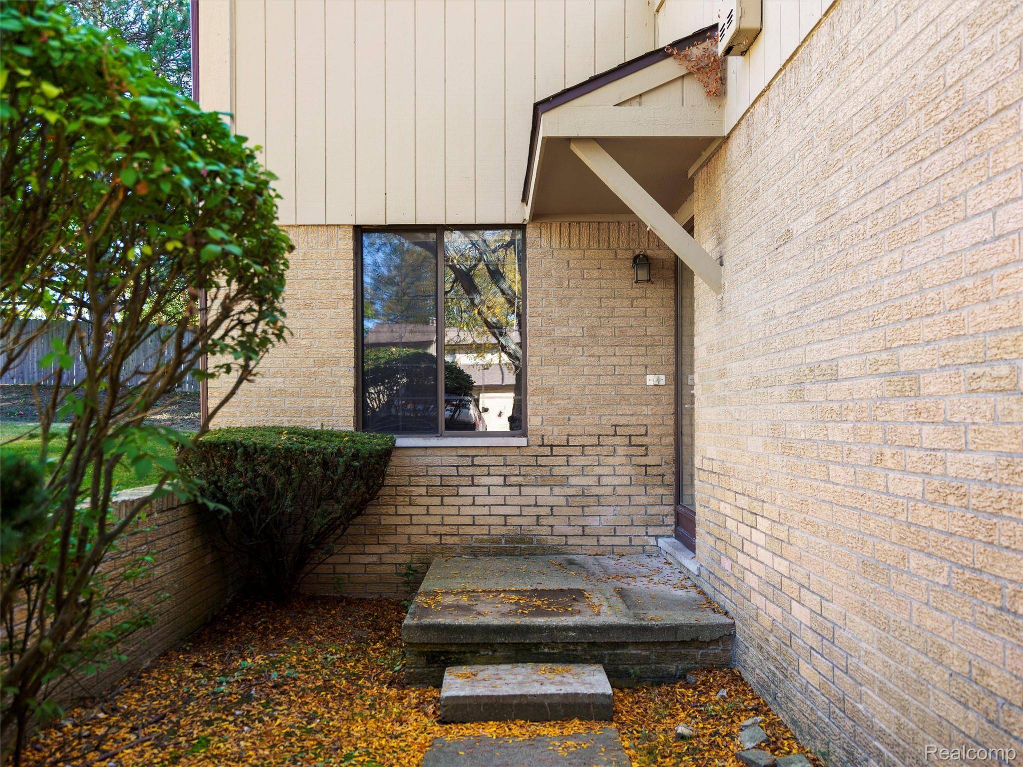 Southfield, MI 48034,26910 W 12 Mile RD