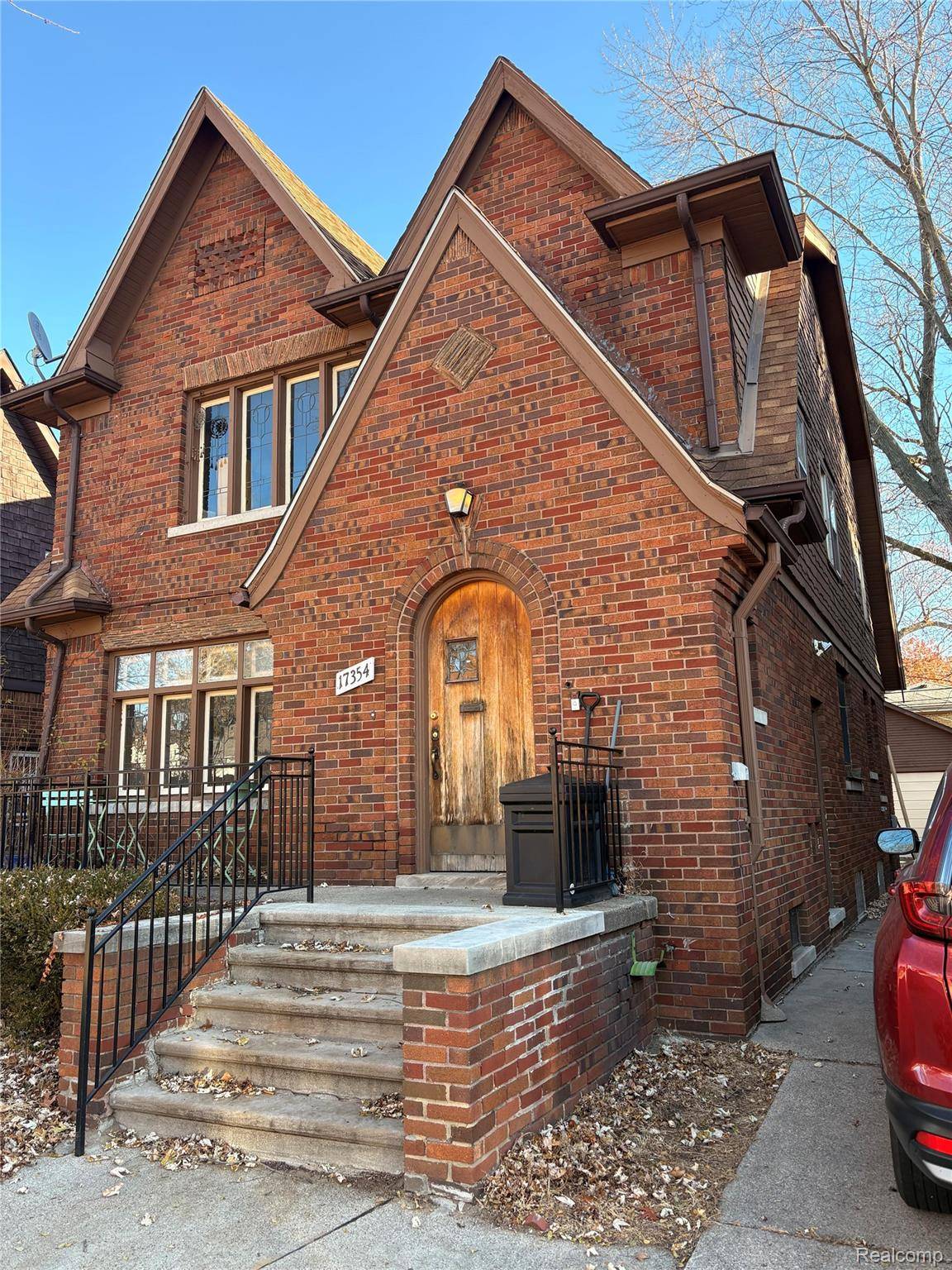 Detroit, MI 48221,17354 Warrington DR