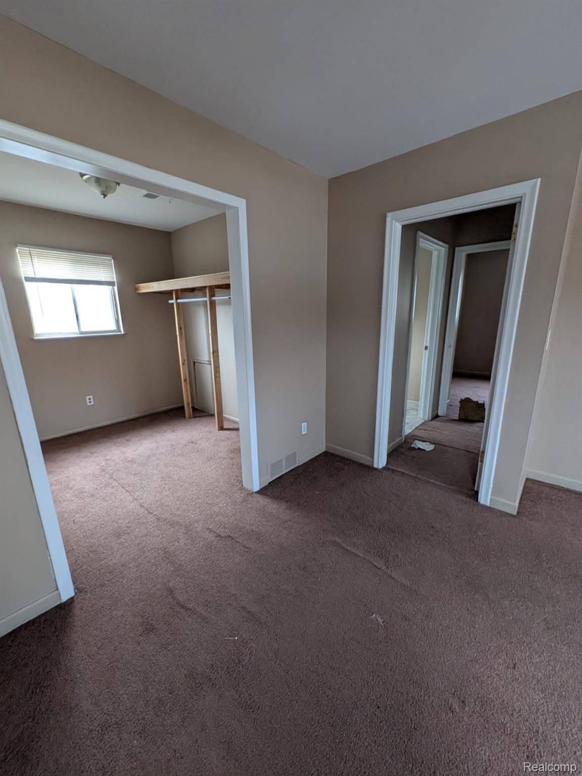 Wayne, MI 48184,34909 John ST