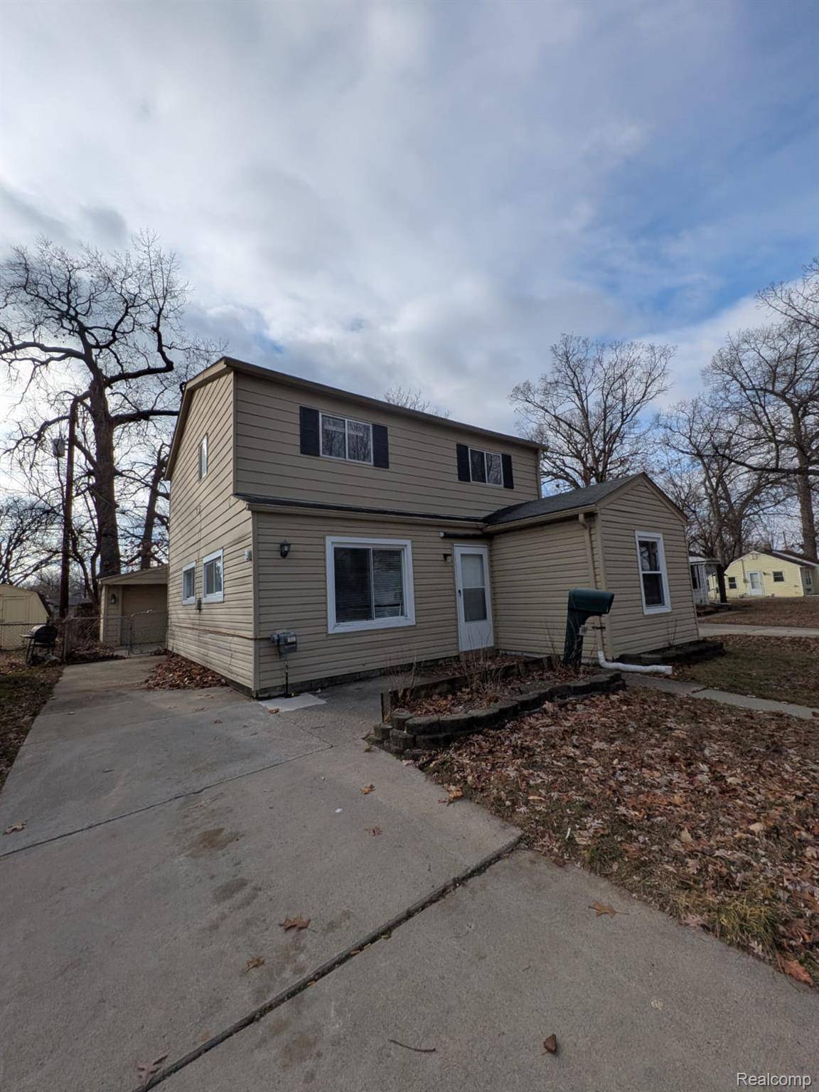 Wayne, MI 48184,34909 John ST