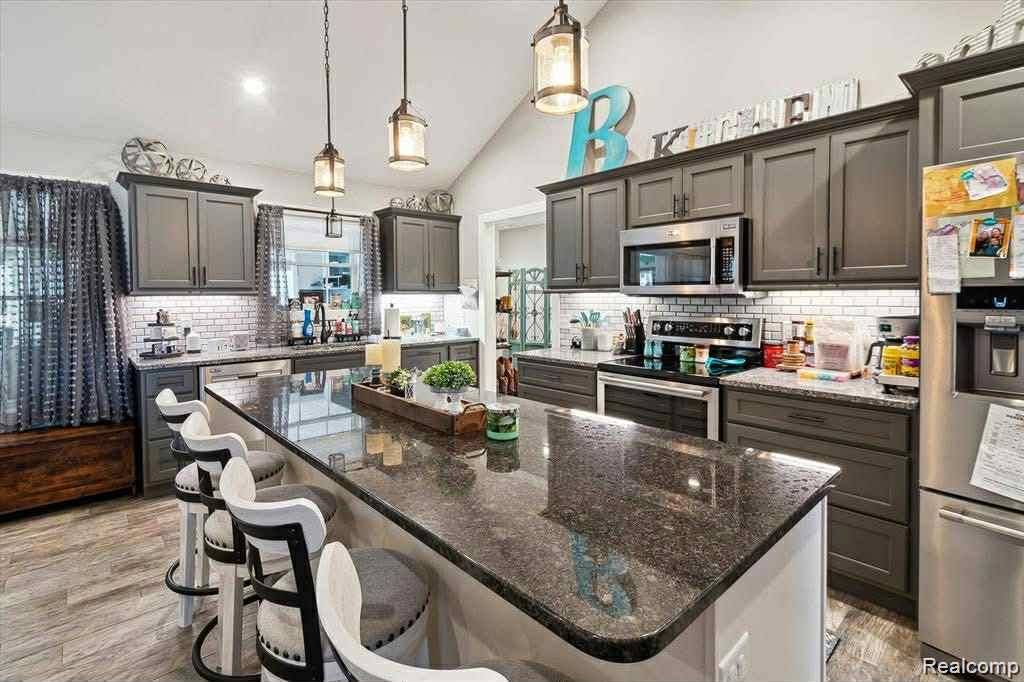 Hemlock, MI 48626,16679 Doyle RD