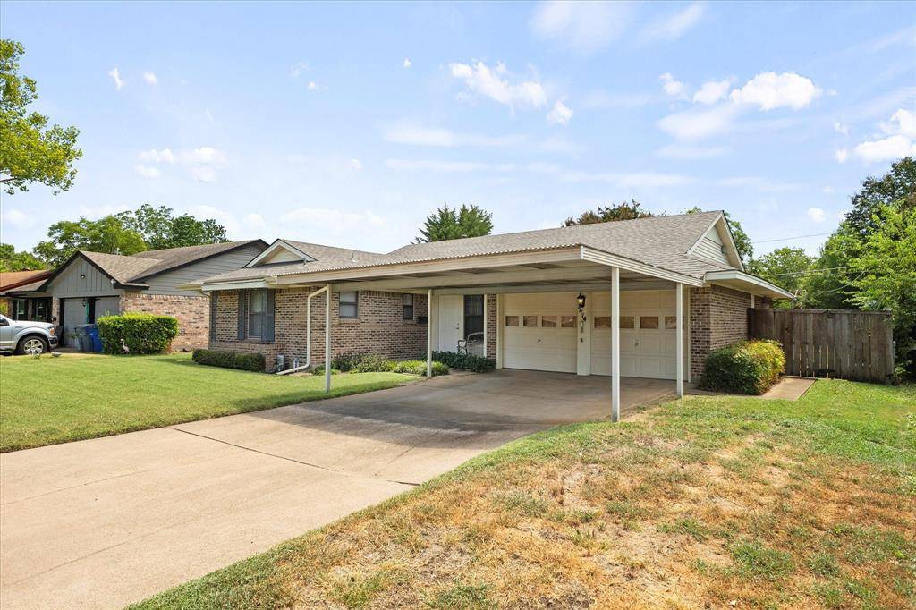 Dallas, TX 75238,11114 Quail Run Street