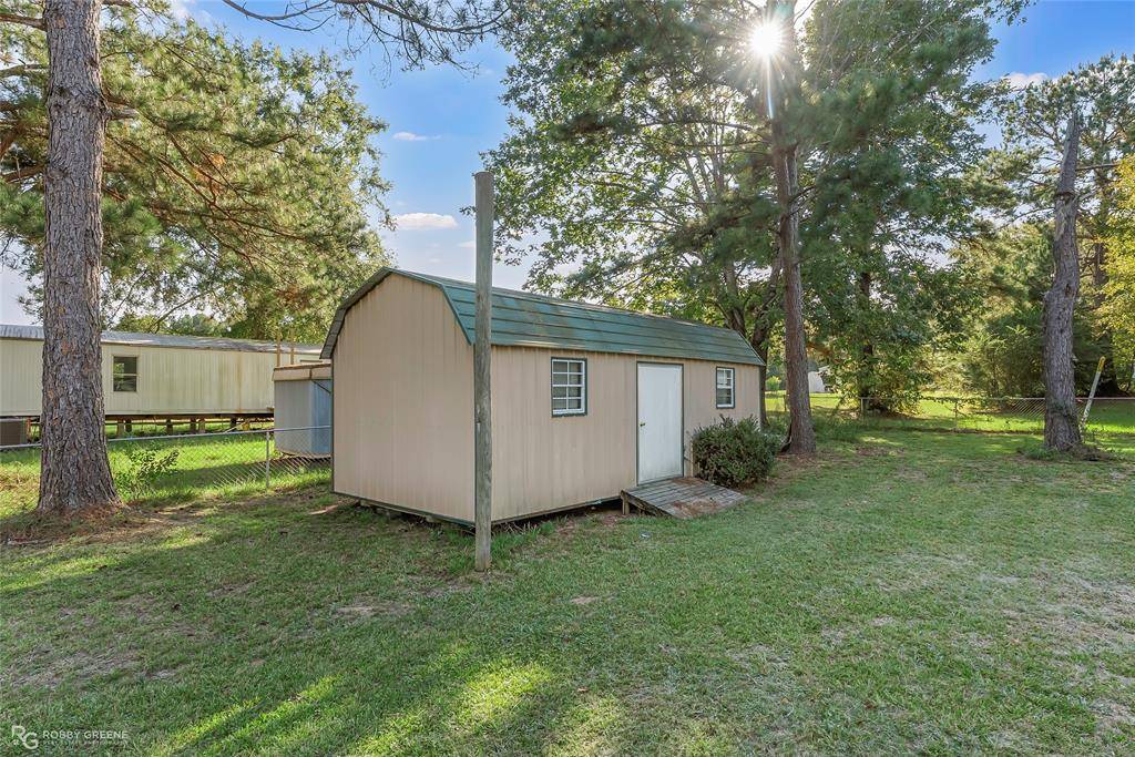 Stonewall, LA 71078,121 Kim Circle