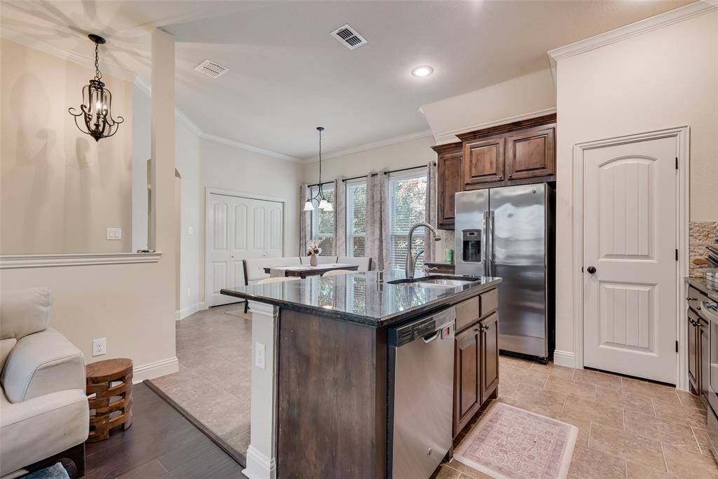 Grand Prairie, TX 75052,5007 Venecia Way