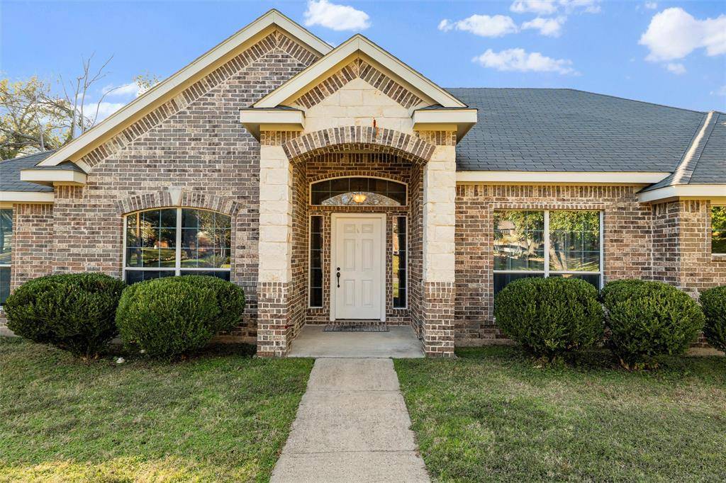 Fort Worth, TX 76112,5532 Chimney Rock Road