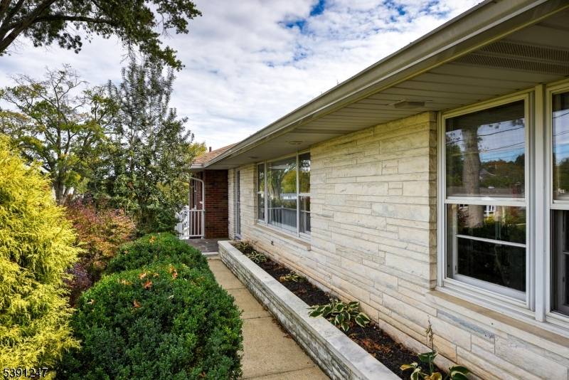 Raritan Boro, NJ 08869,811 Brooklyn Ave