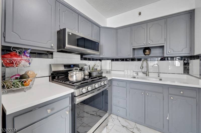 Paterson City, NJ 07503,432-434 Trenton Ave #7