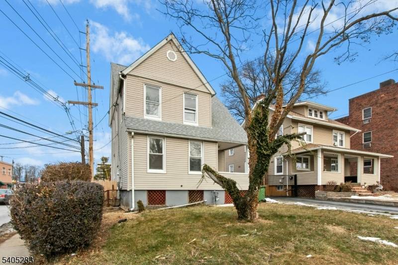 Roselle Boro, NJ 07203,162 W 2Nd Ave