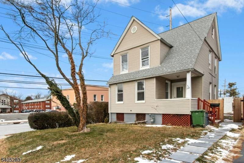 Roselle Boro, NJ 07203,162 W 2Nd Ave