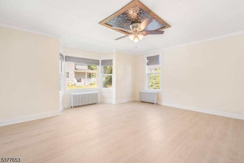 Newton Town, NJ 07860,43 Madison St