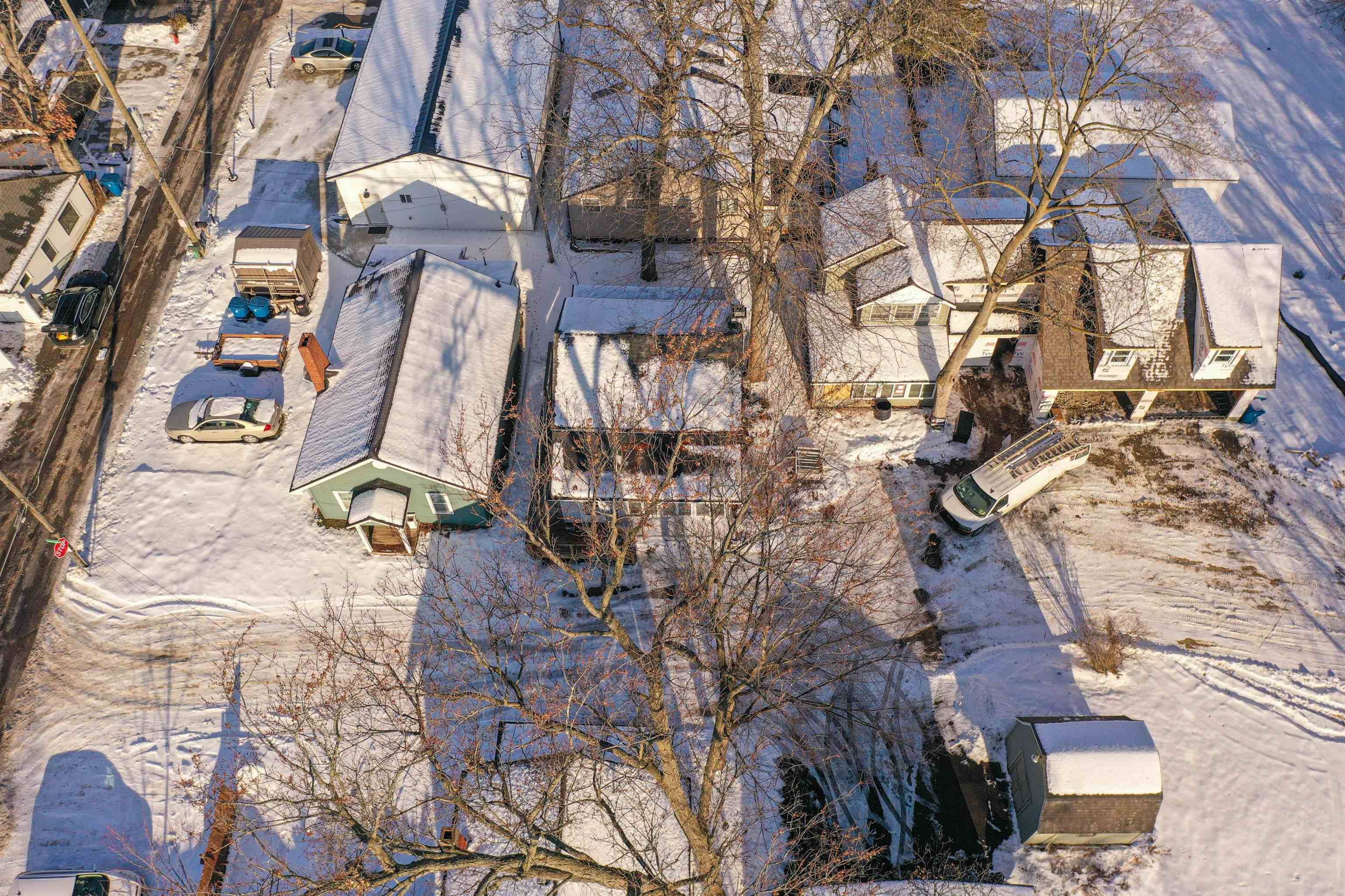 Fenton, MI 48430,2040 Linden ST