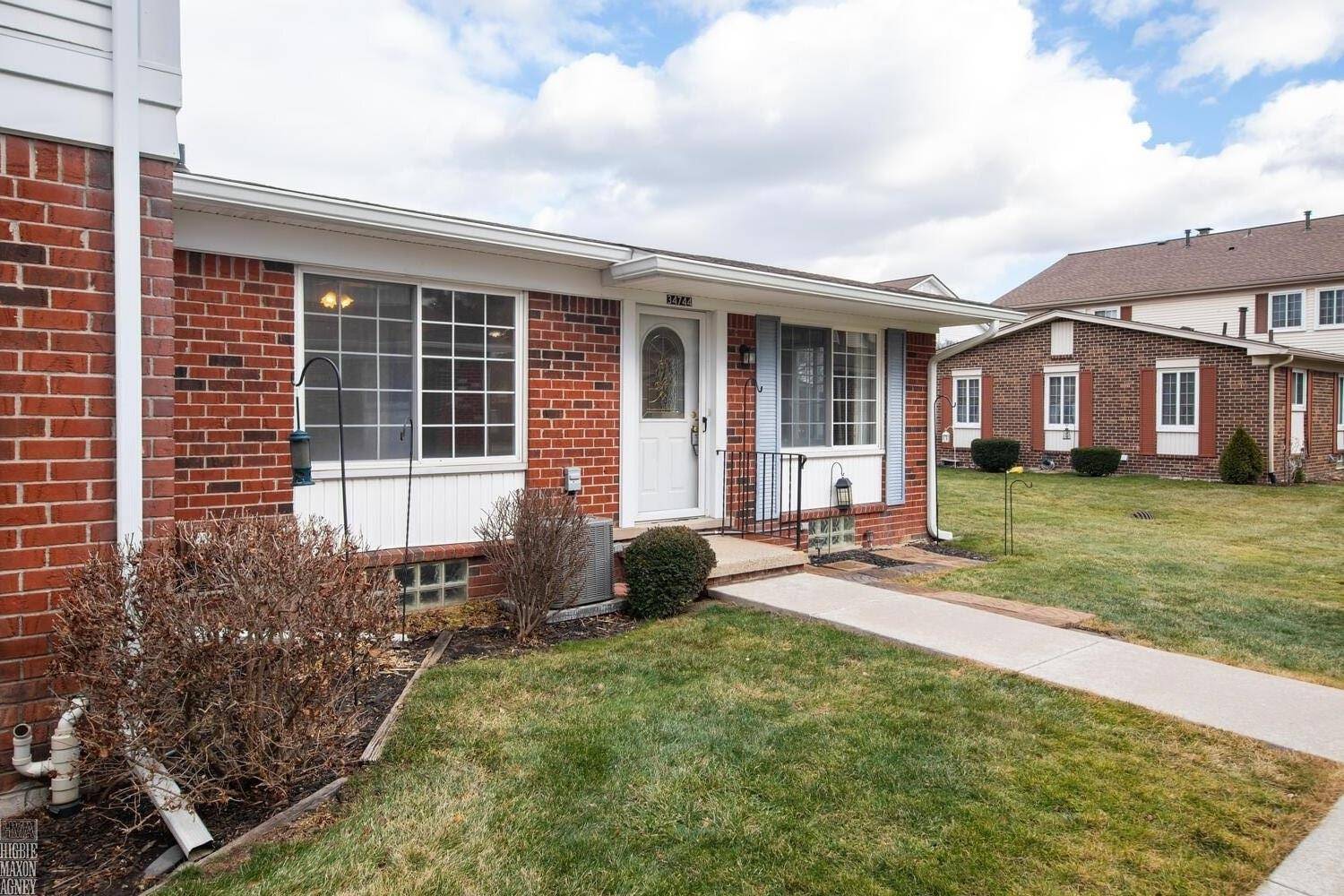 Harrison Twp, MI 48045,34744 W Lake DR