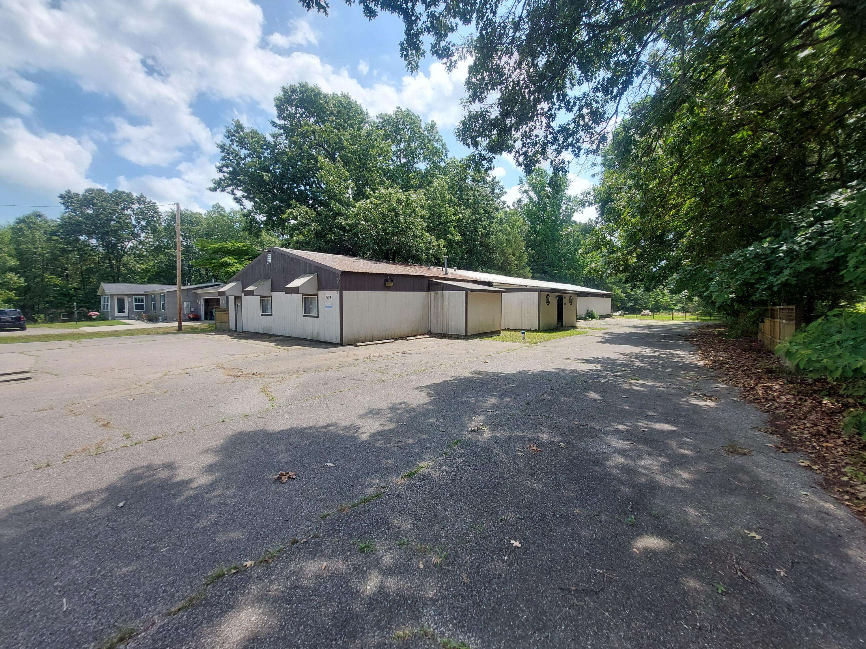 Niles, MI 49120,1724 E Bertrand RD