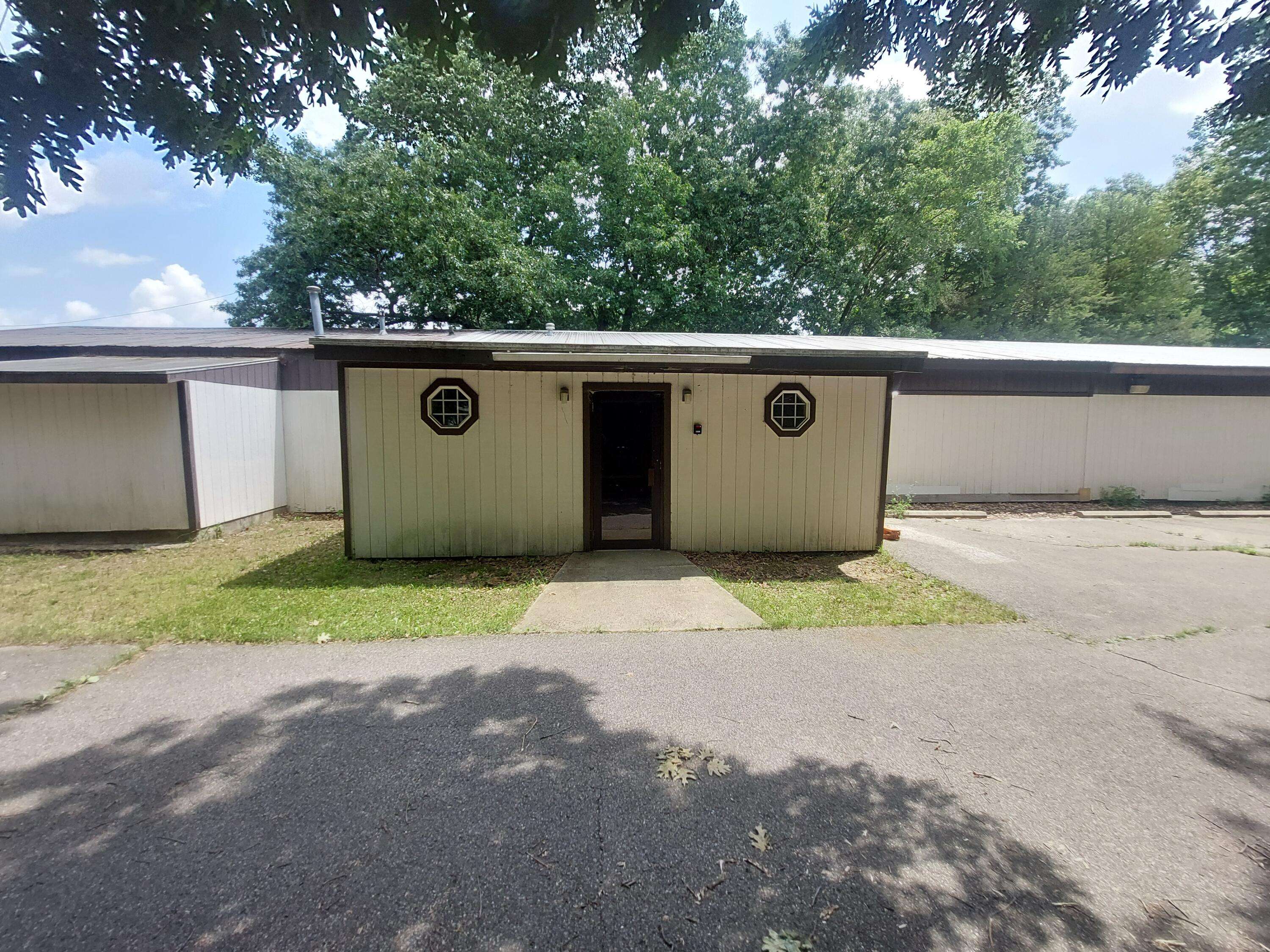 Niles, MI 49120,1724 E Bertrand RD