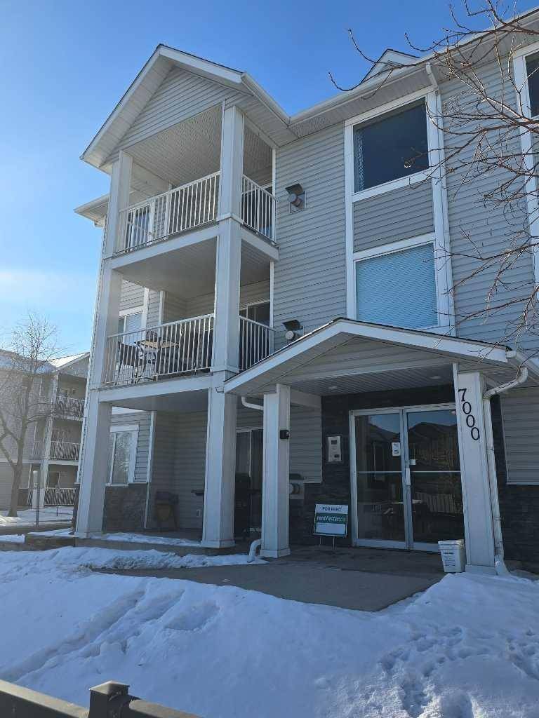 Calgary, AB T2B 3R6,7301 Valleyview PARK SE #301