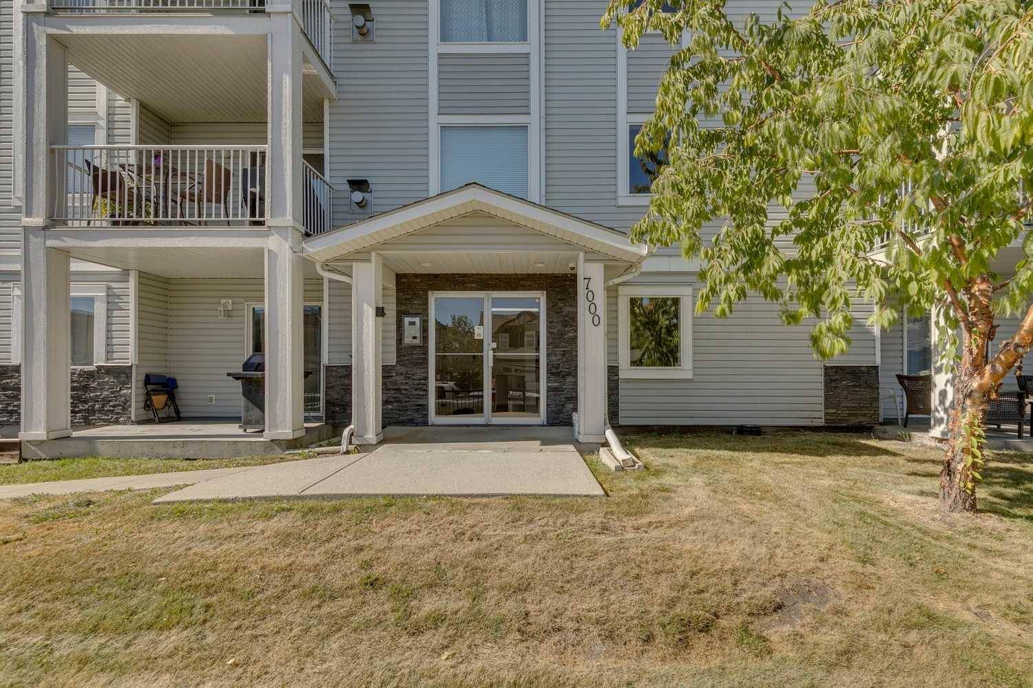 Calgary, AB T2B 3R6,7301 Valleyview PARK SE #301