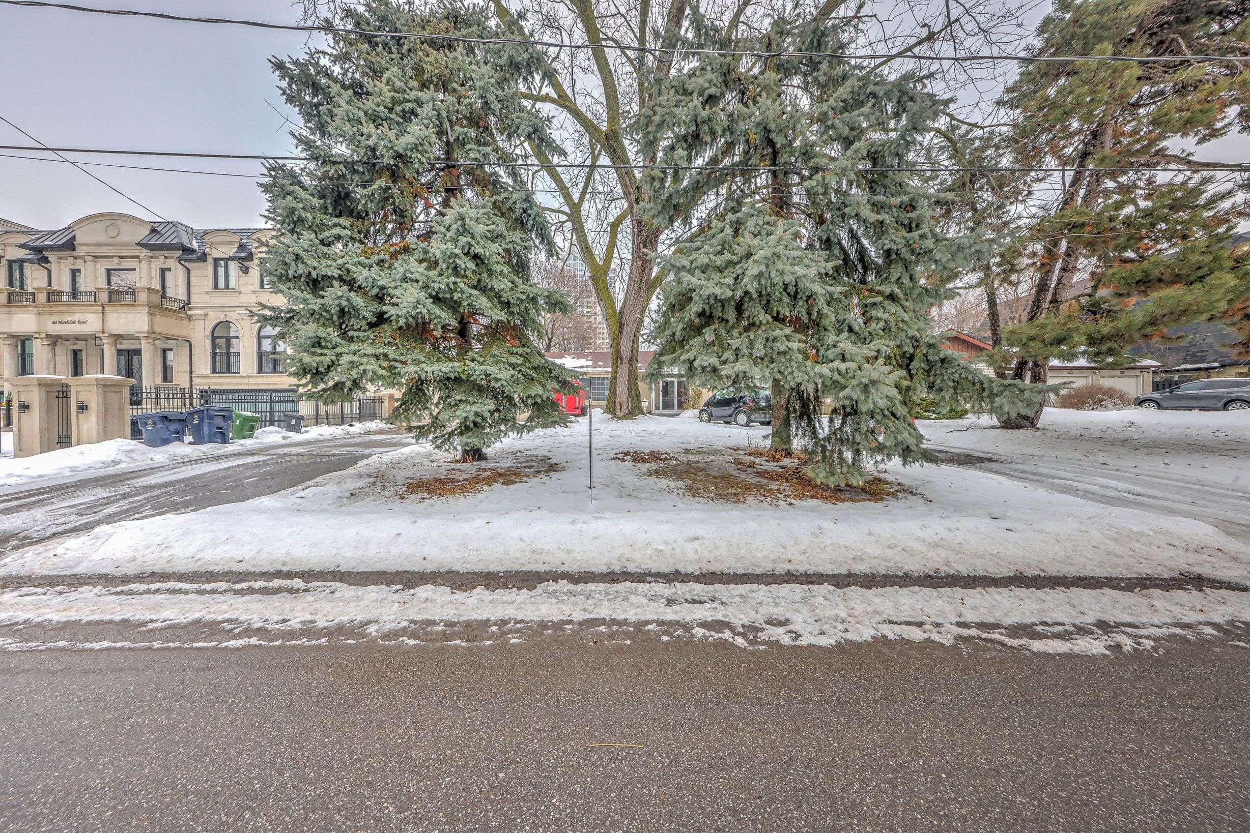 Toronto C12, ON M2L 2M1,62 Northdale RD