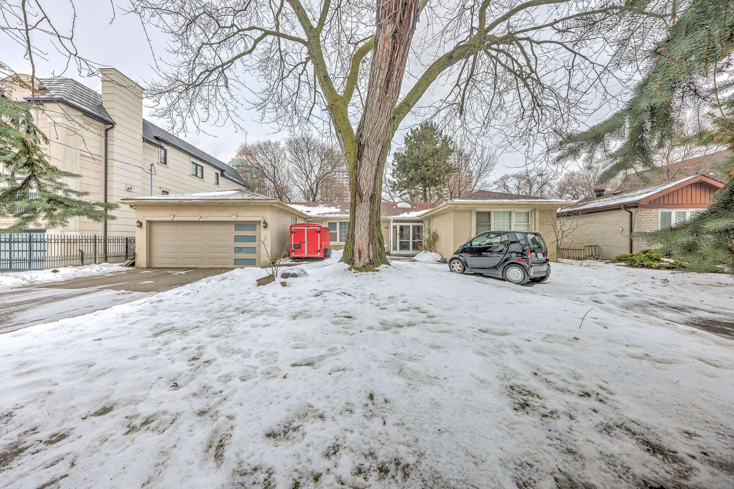 Toronto C12, ON M2L 2M1,62 Northdale RD