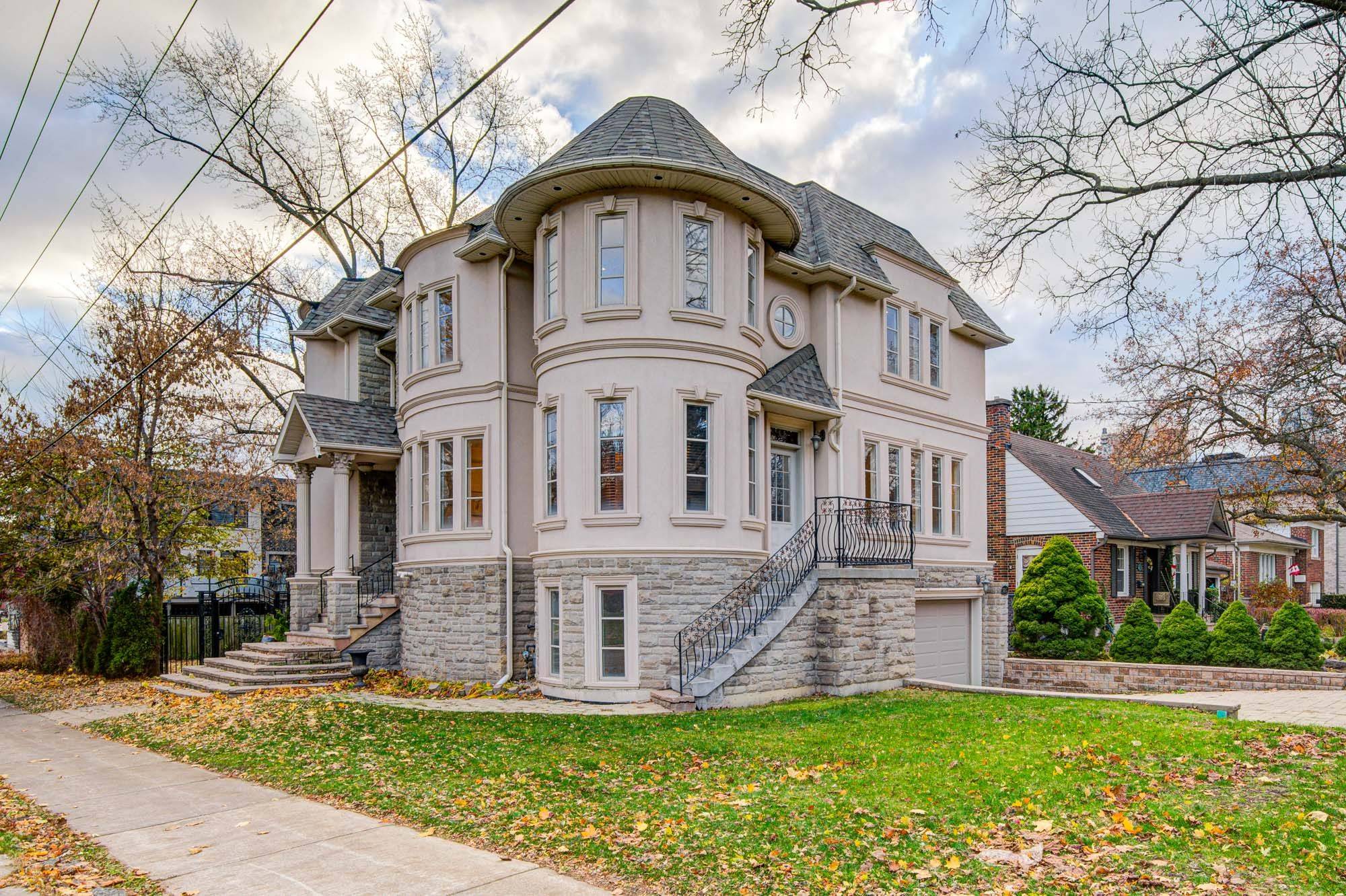 Toronto C14, ON M2N 3W5,125 Kingsdale AVE