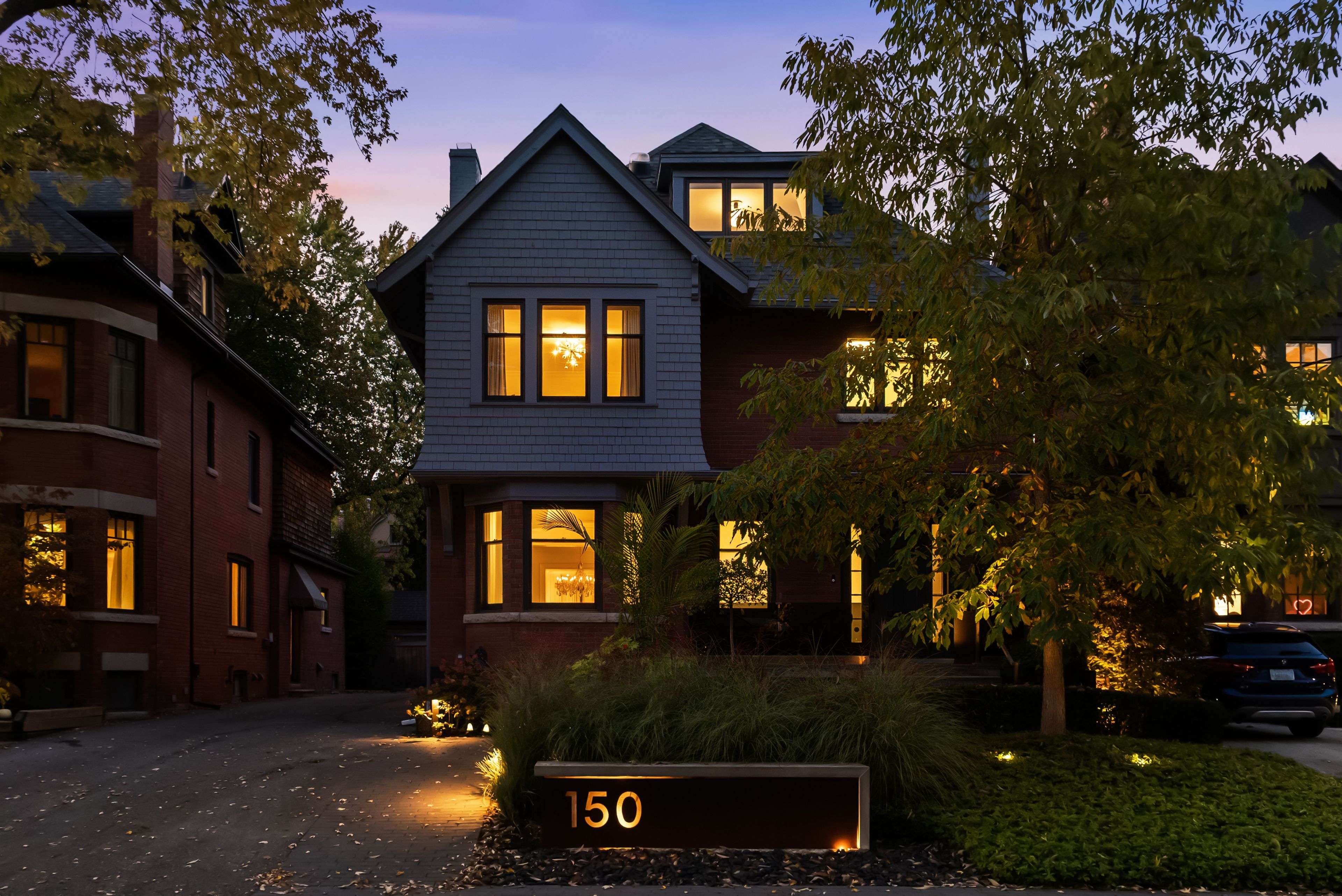 Toronto C09, ON M4W 2B7,150 Douglas DR