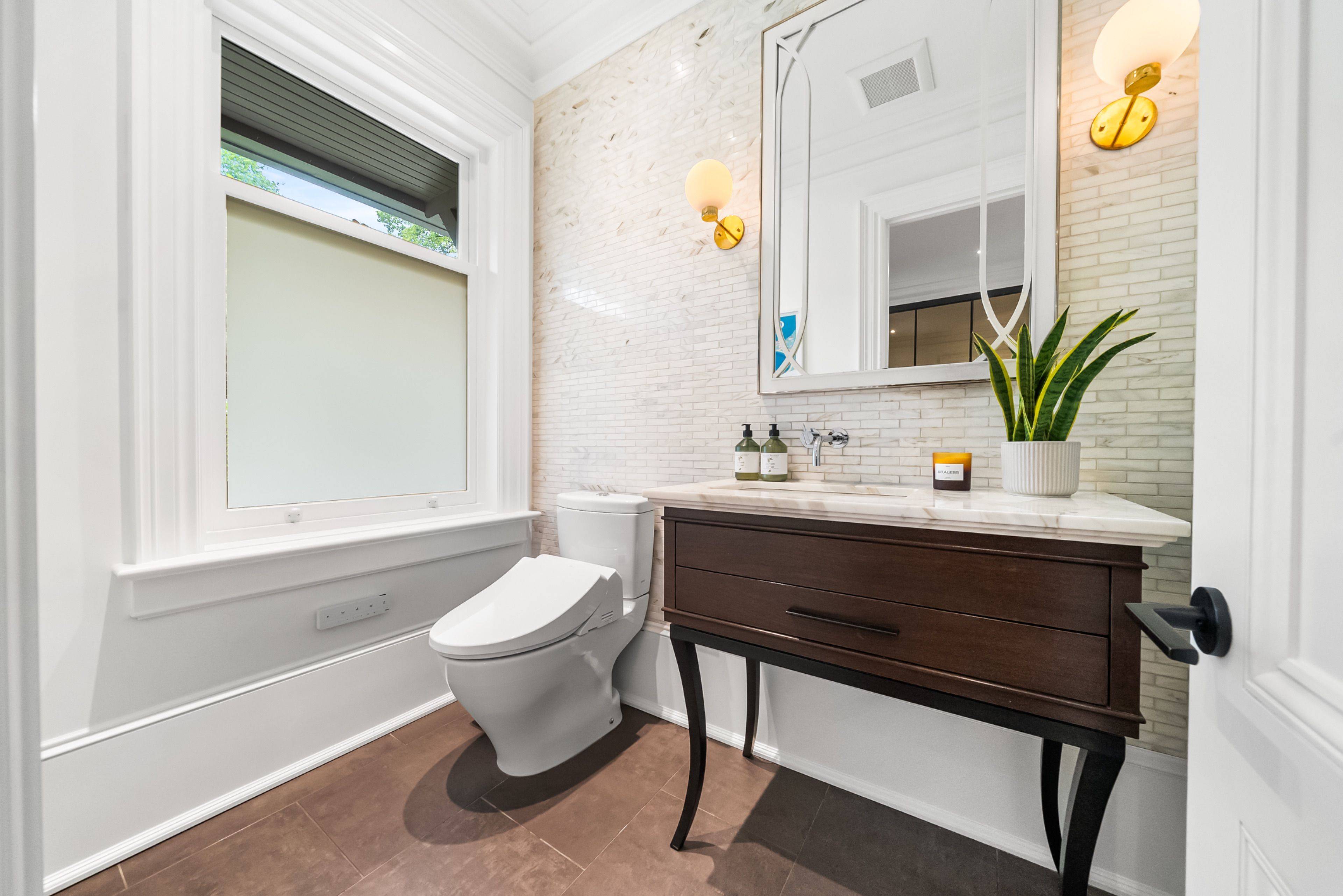 Toronto C09, ON M4W 2B7,150 Douglas DR