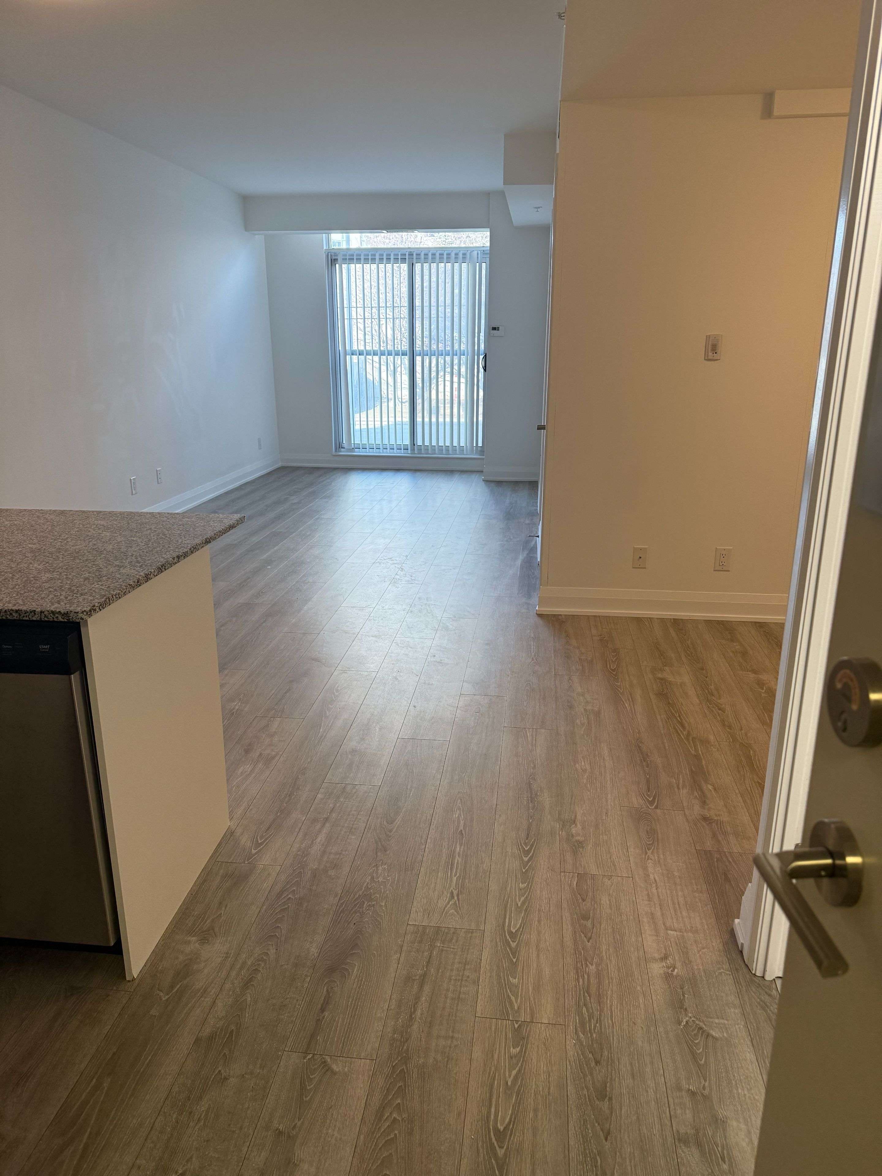 Toronto E08, ON M1M 0E2,3655 Kingston RD #209