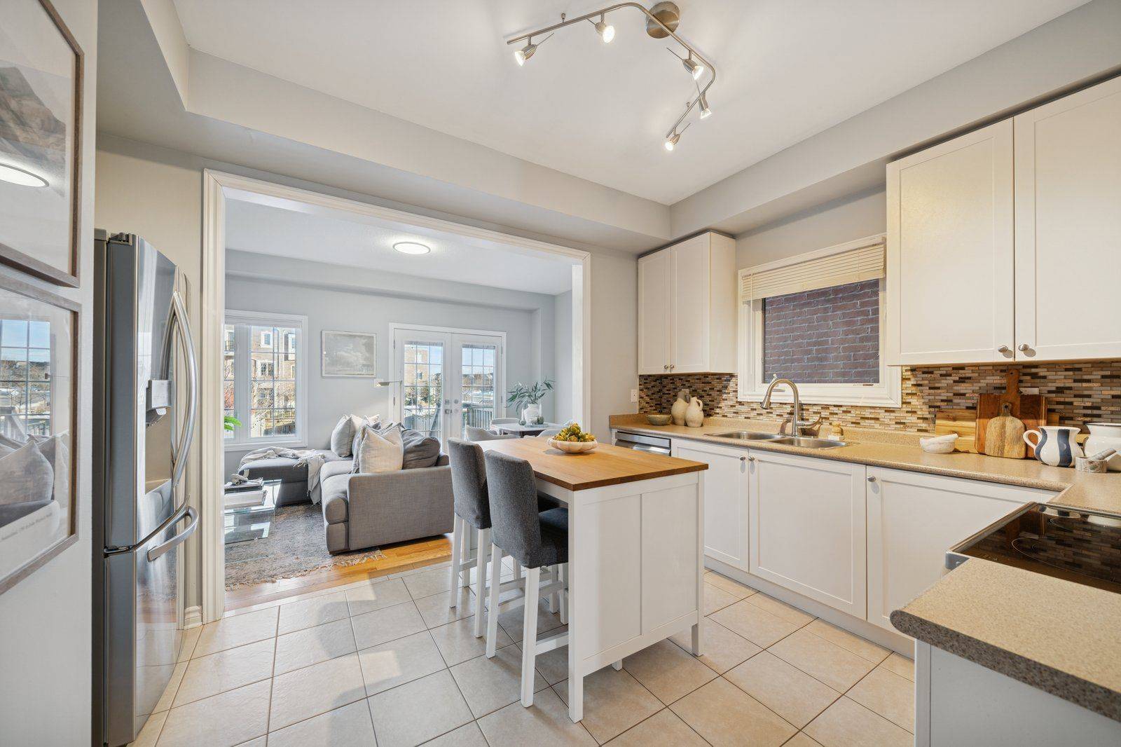 Clarington, ON L1E 3J4,35 Beckett CRES