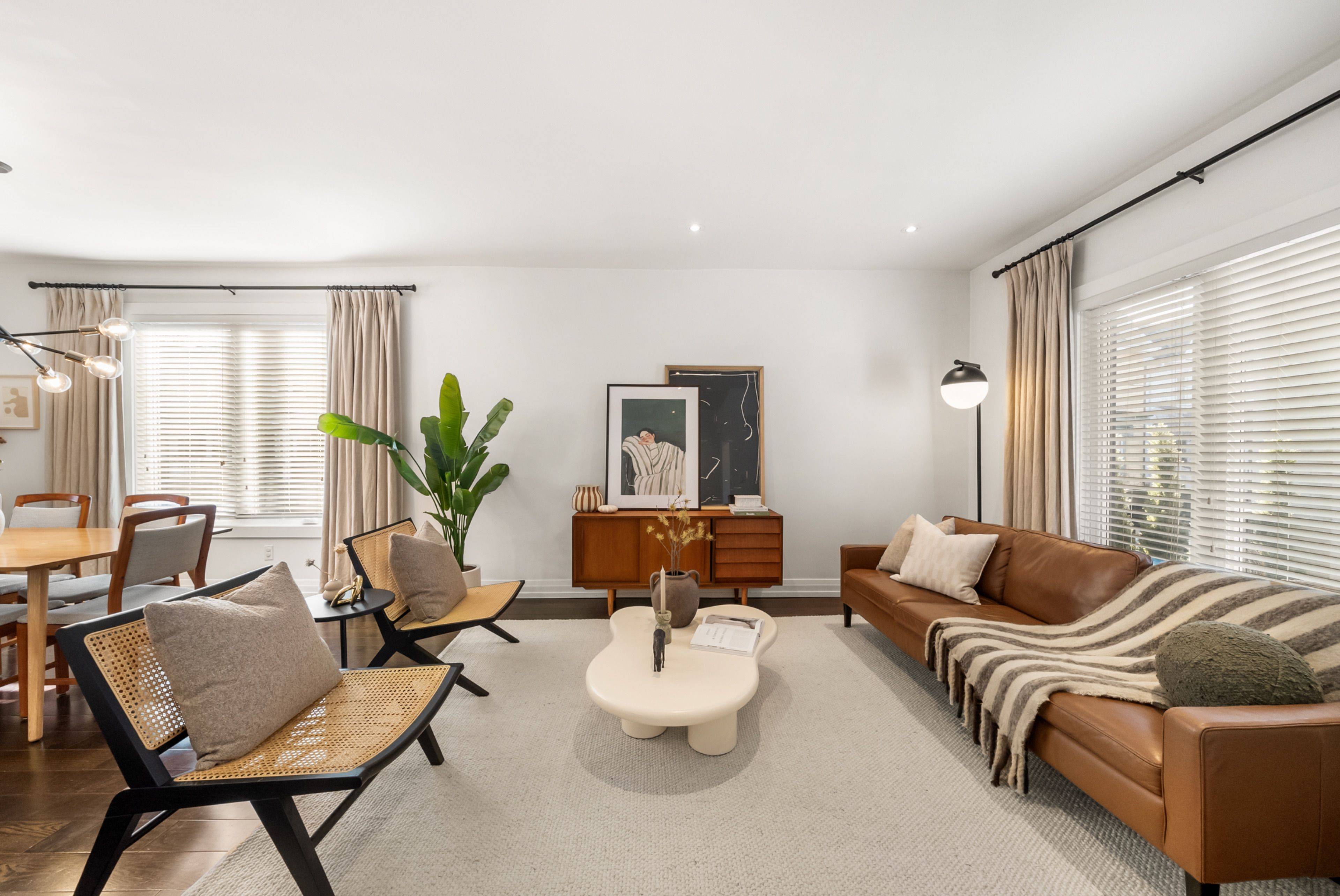 Toronto E01, ON M4J 3L9,1 Ravina CRES