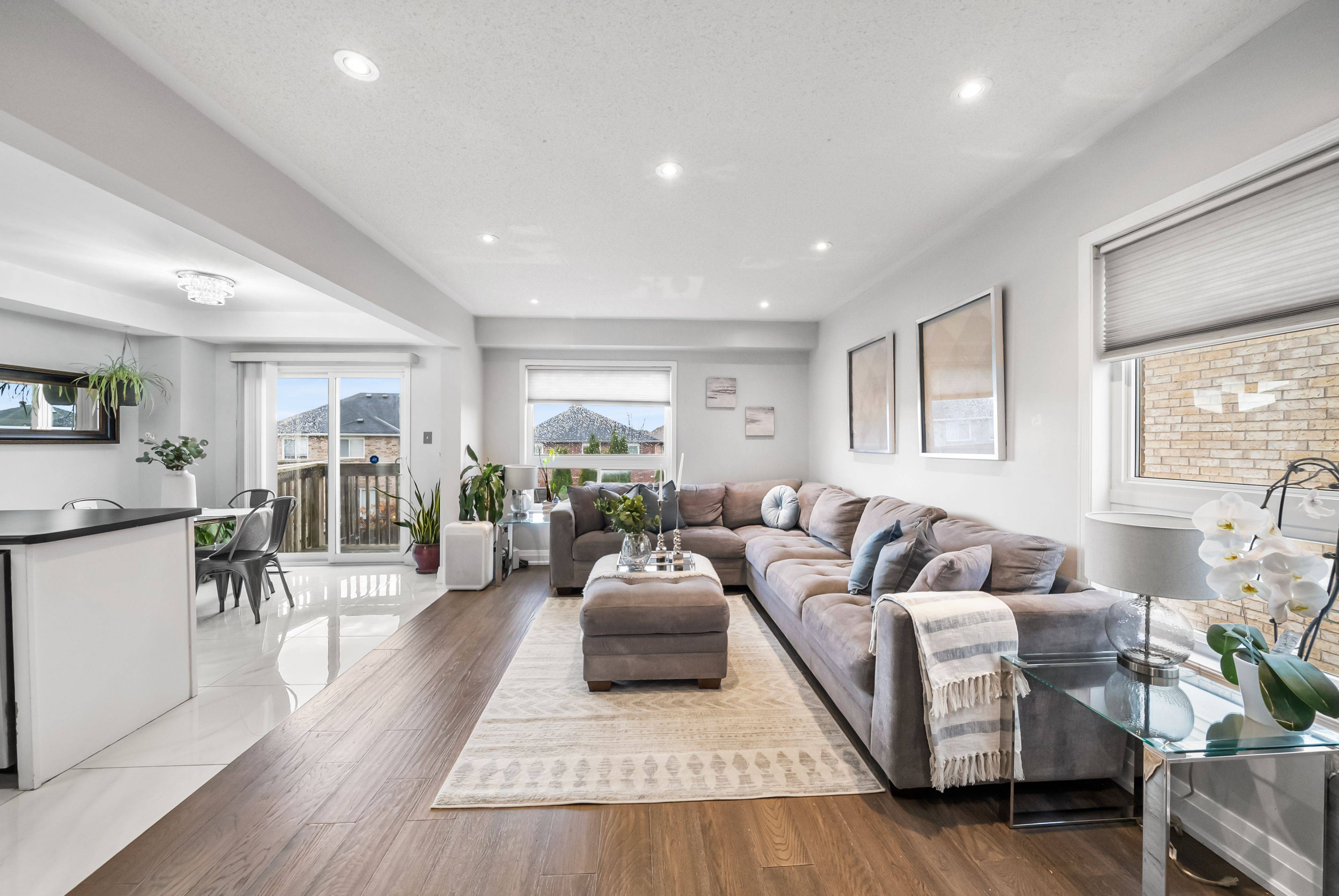 Ajax, ON L1T 4K4,205 Bean CRES