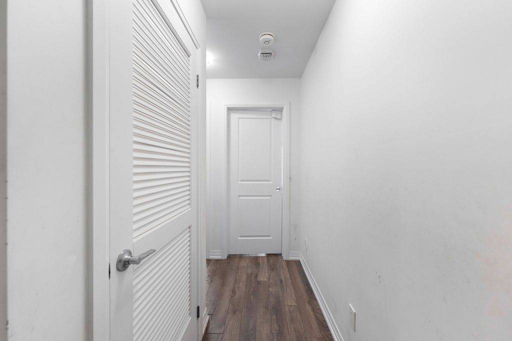 Pickering, ON L1X 0L4,2635 William Jackson DR #715