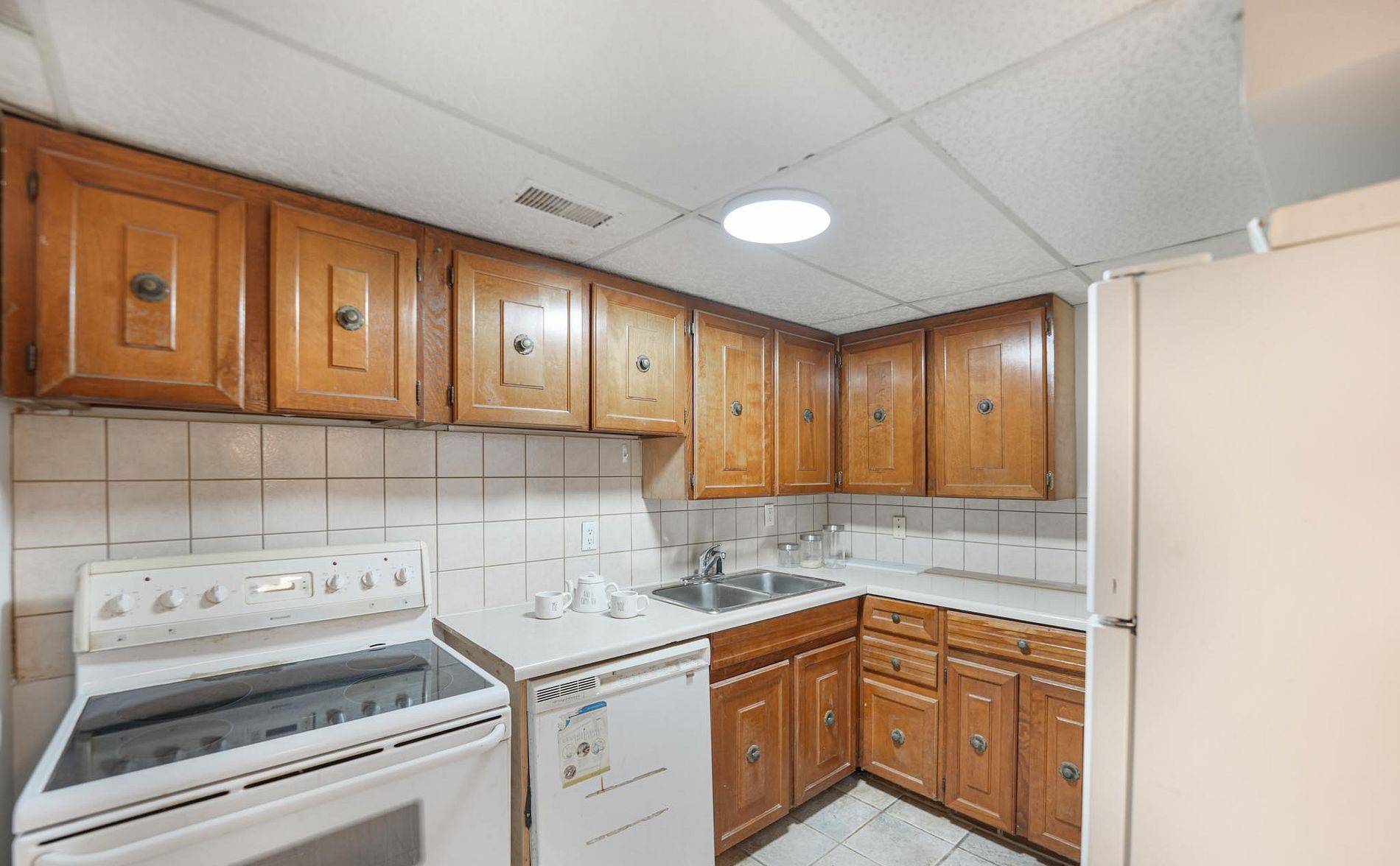 Ajax, ON L1Z 1H3,90 Monk CRES #Bsmt