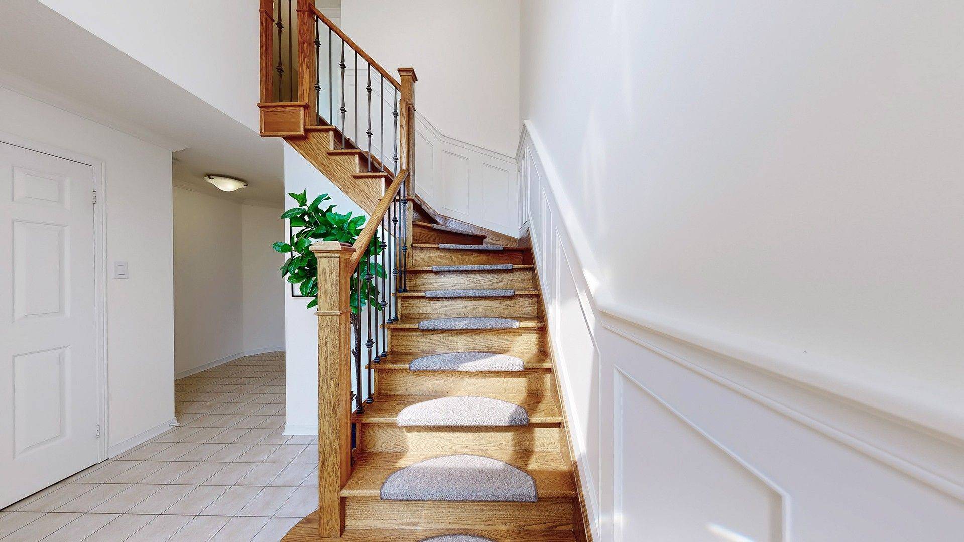 Toronto E08, ON M1J 3M7,9 Cranston Manor CT