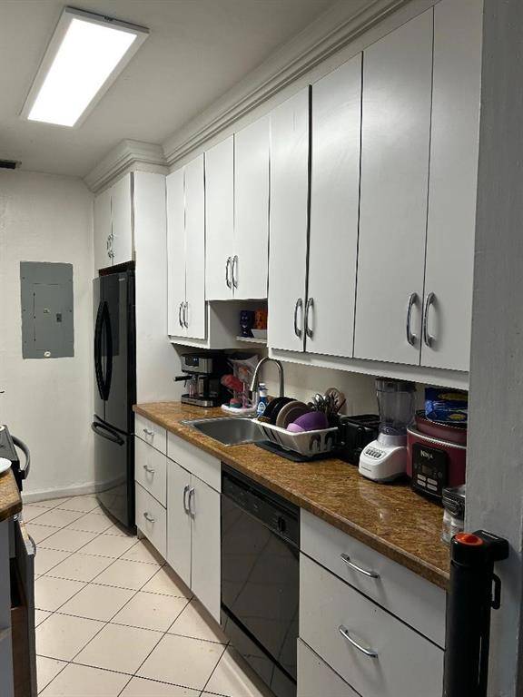 North Miami Beach, FL 33162,1960 NE 173rd st